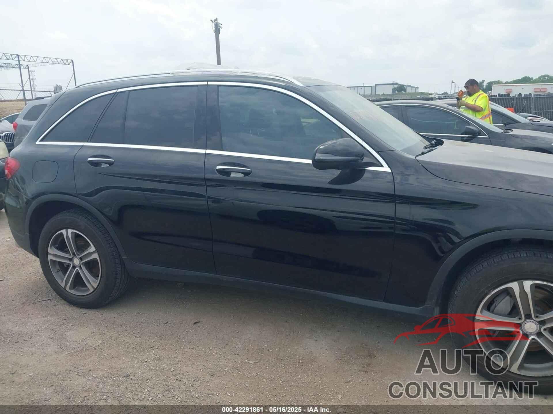 MERCEDES-BENZ GLC 300 2016 - WDC0G4KB9GF054447