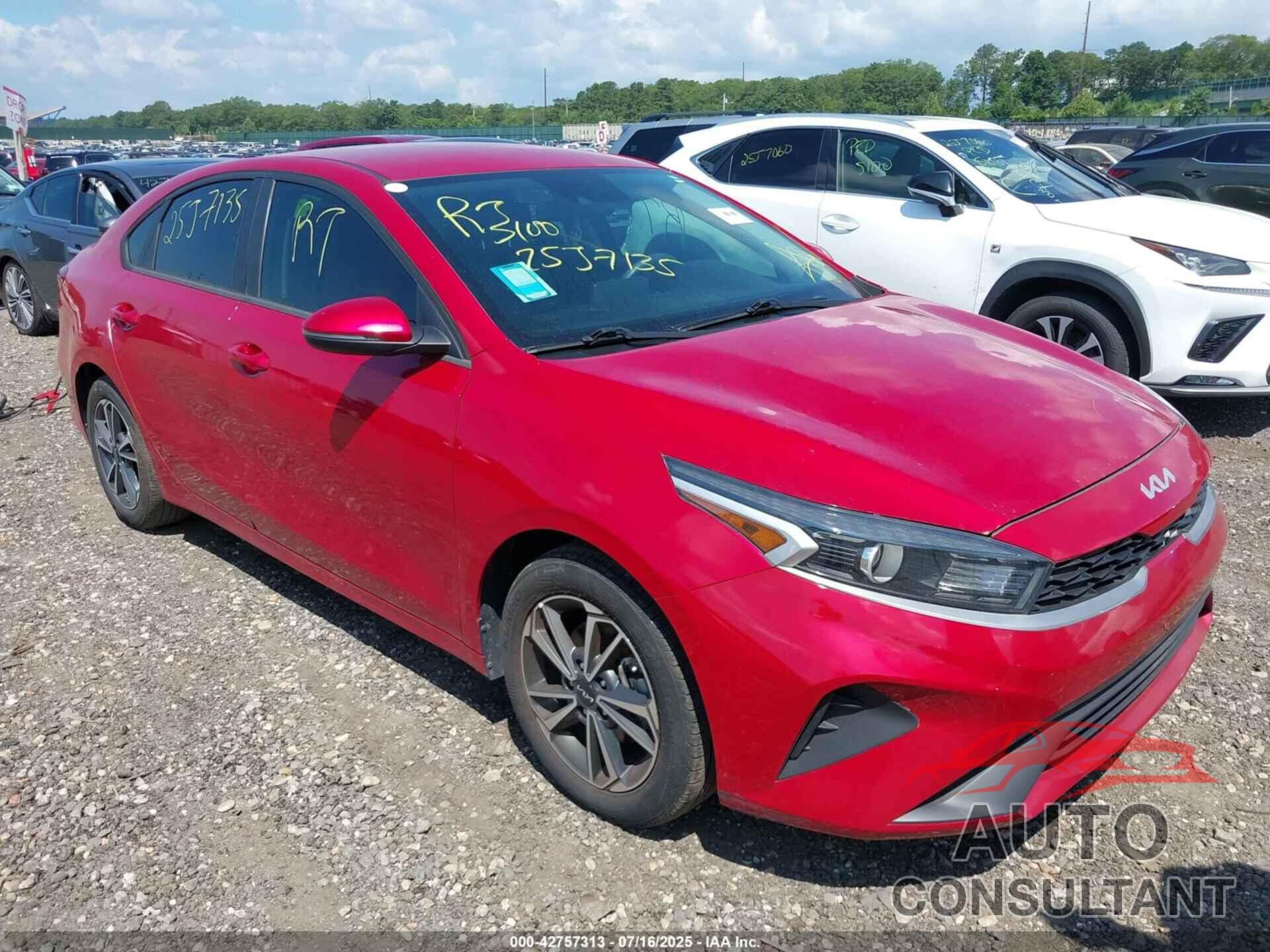 KIA FORTE 2023 - 3KPF24AD8PE512944