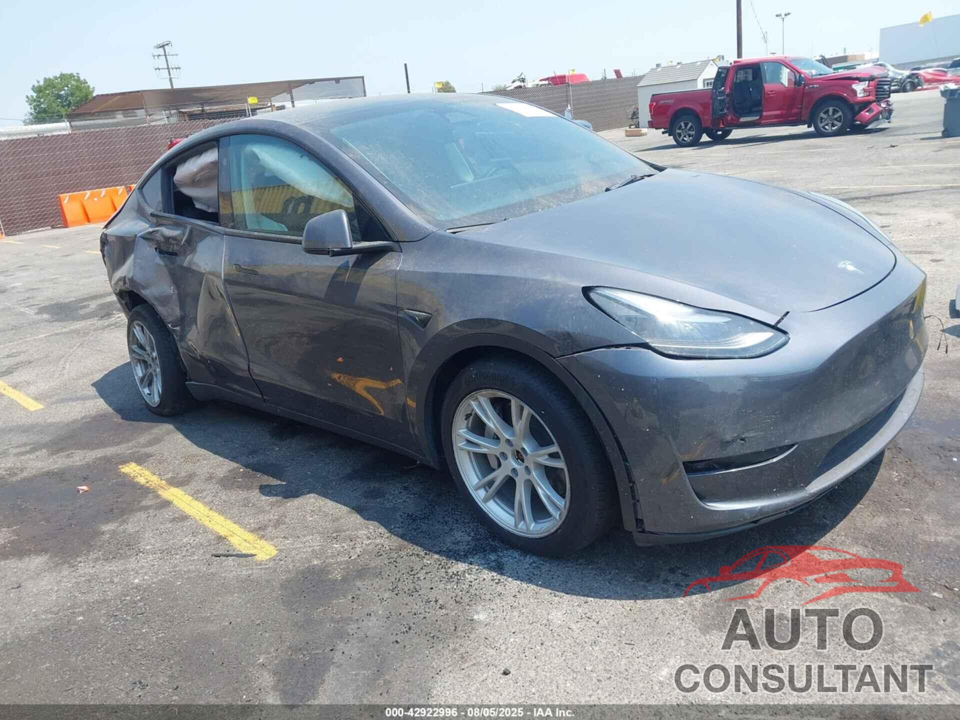 TESLA MODEL Y 2023 - 7SAYGDEE5PF889936