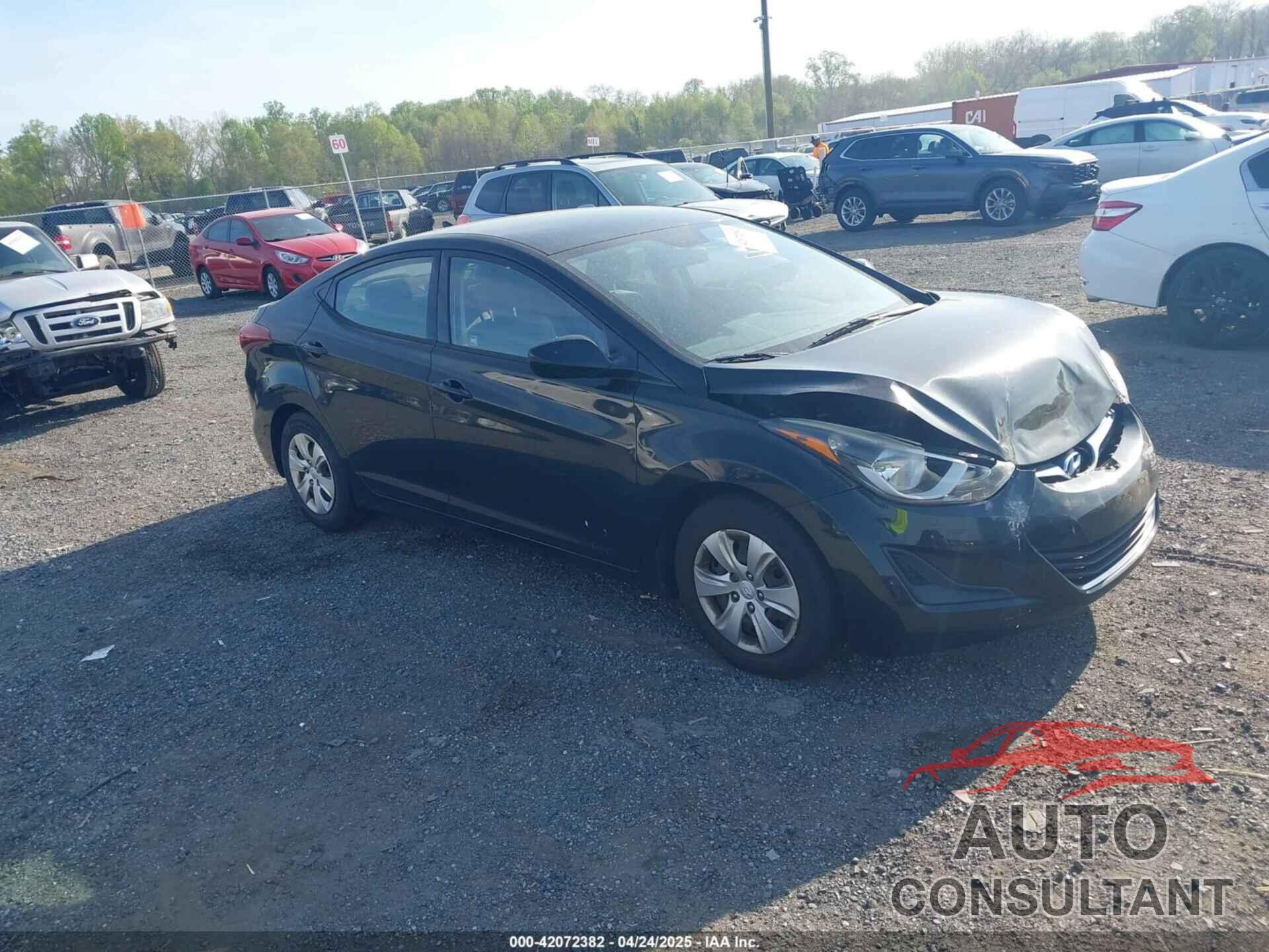 HYUNDAI ELANTRA 2016 - KMHDH4AE8GU481142