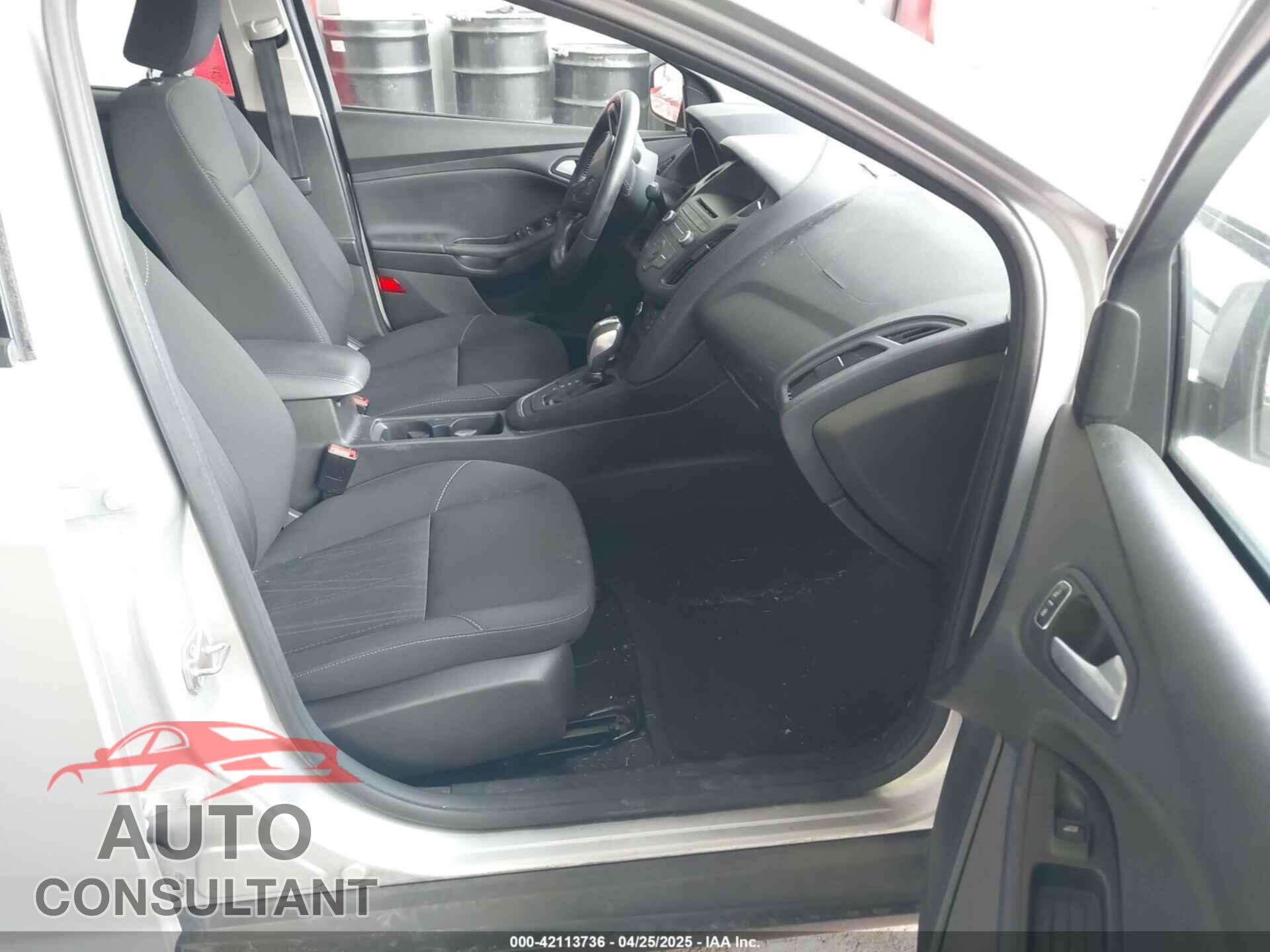 FORD FOCUS 2016 - 1FADP3F20GL303141