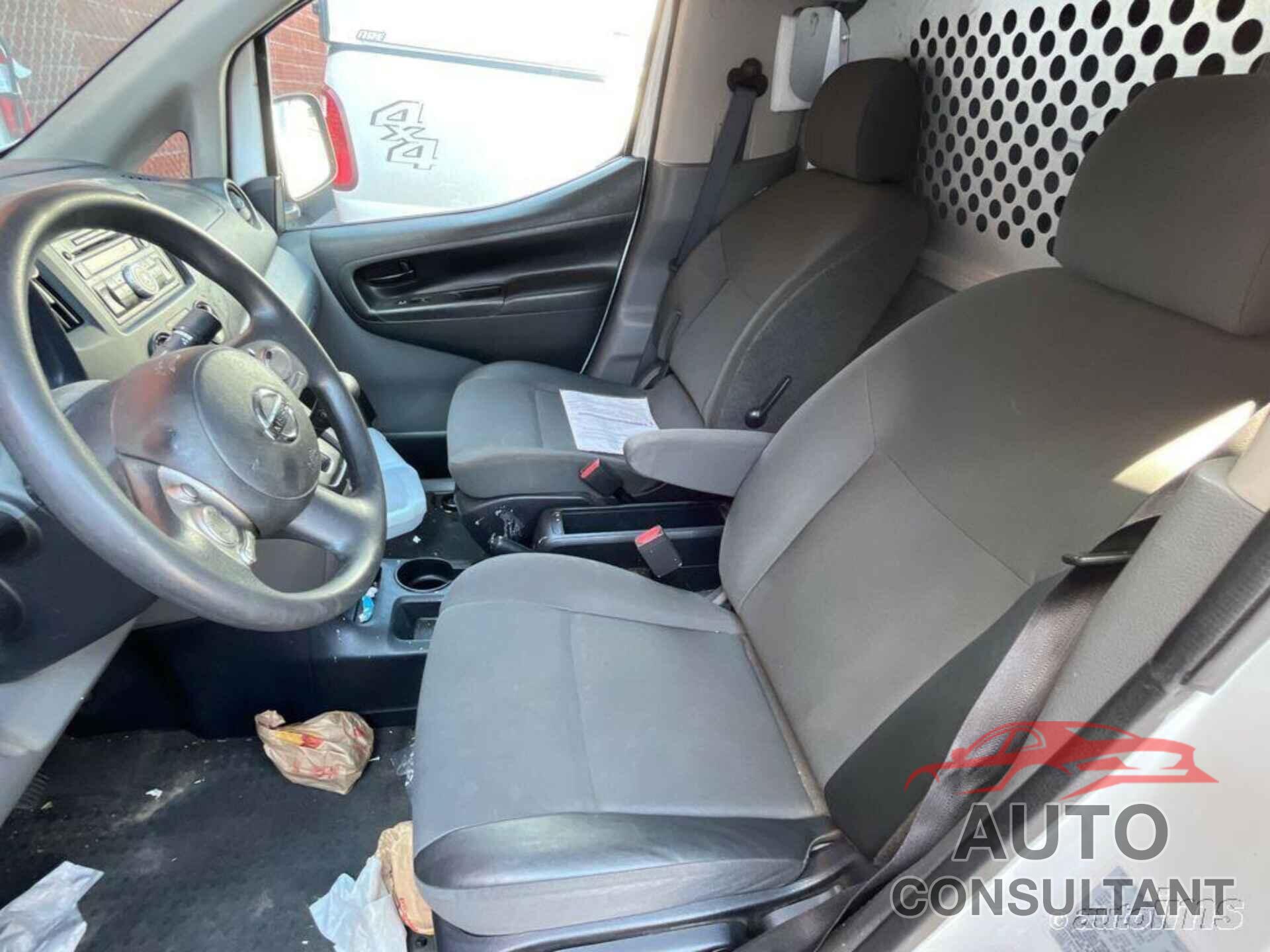 NISSAN NV200 2017 - 3N6CM0KN7HK706880