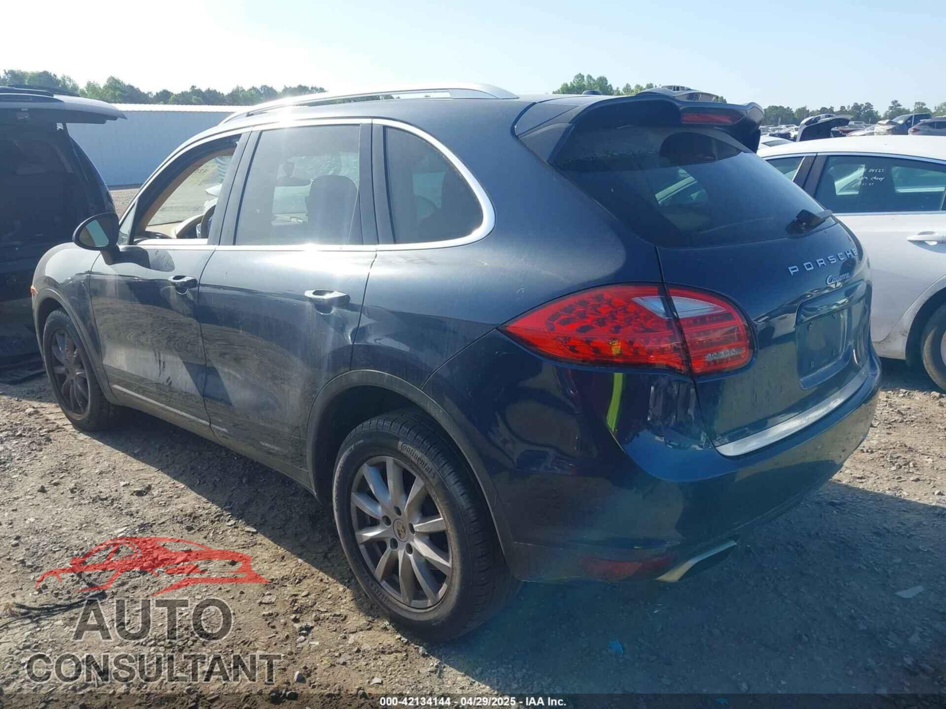PORSCHE CAYENNE 2013 - WP1AA2A2XDLA05934