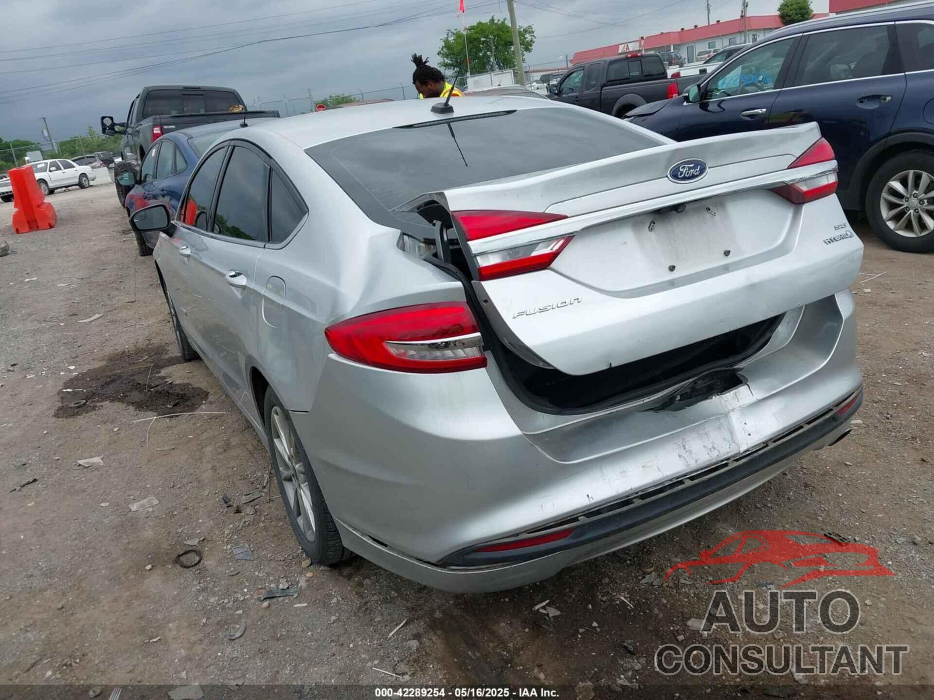FORD FUSION HYBRID 2017 - 3FA6P0LU6HR357026