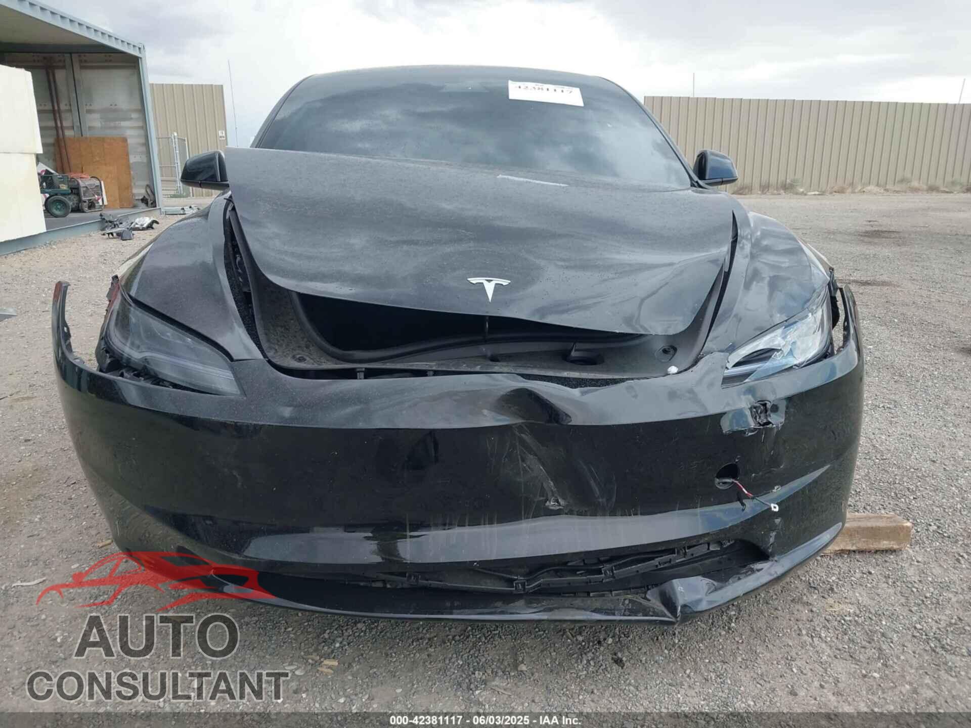 TESLA MODEL 3 2025 - 5YJ3E1EA2SF906855