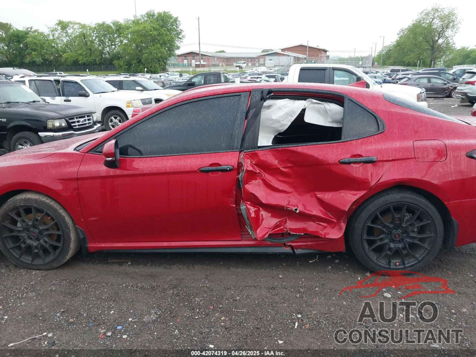 TOYOTA CAMRY 2021 - 4T1G11BK2MU045239