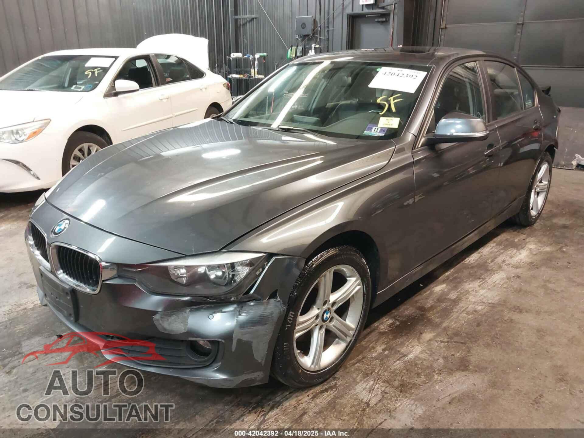 BMW 320I 2015 - WBA3C3G57FNS76157