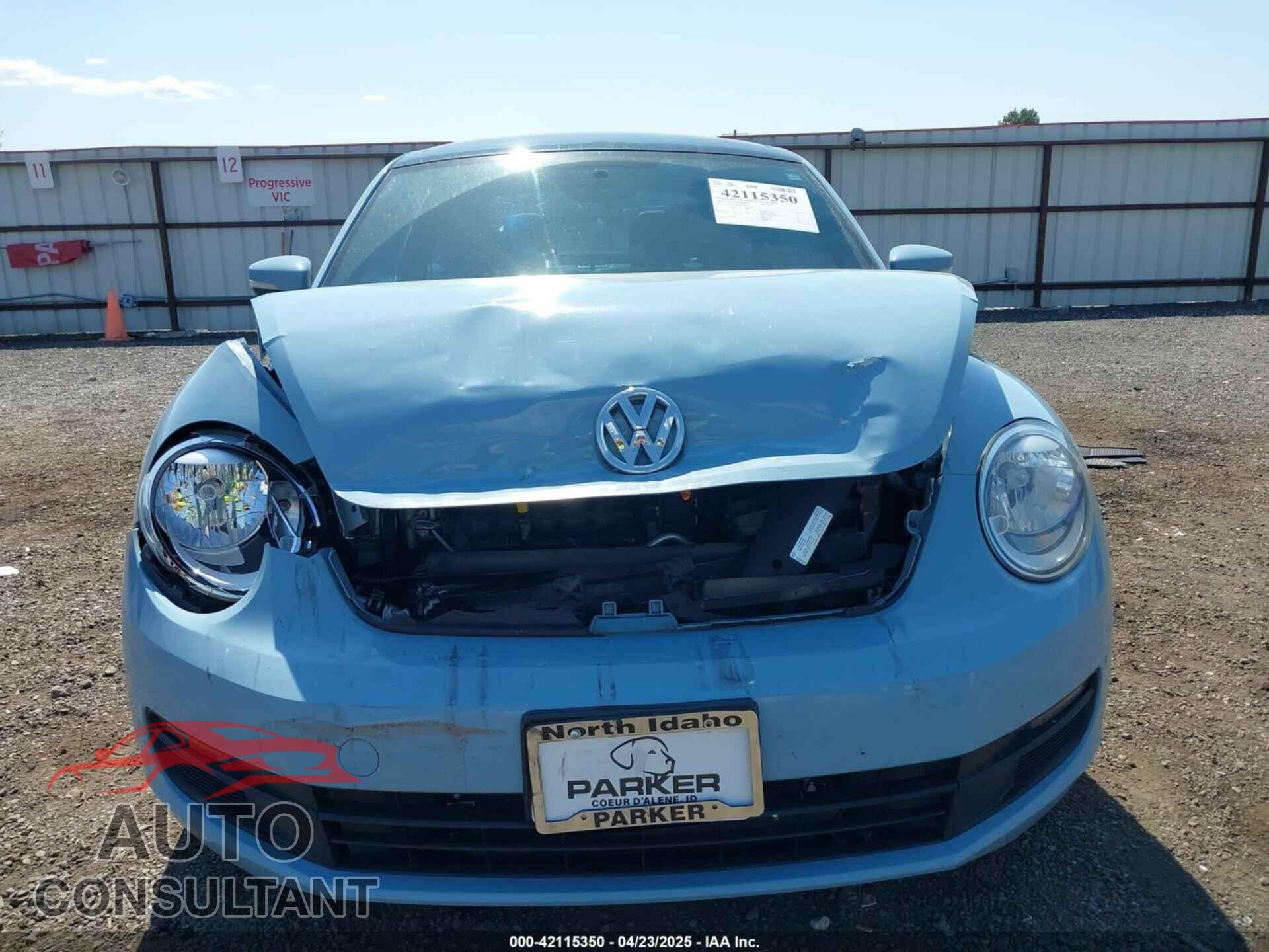 VOLKSWAGEN BEETLE 2014 - 3VWJX7AT2EM633358