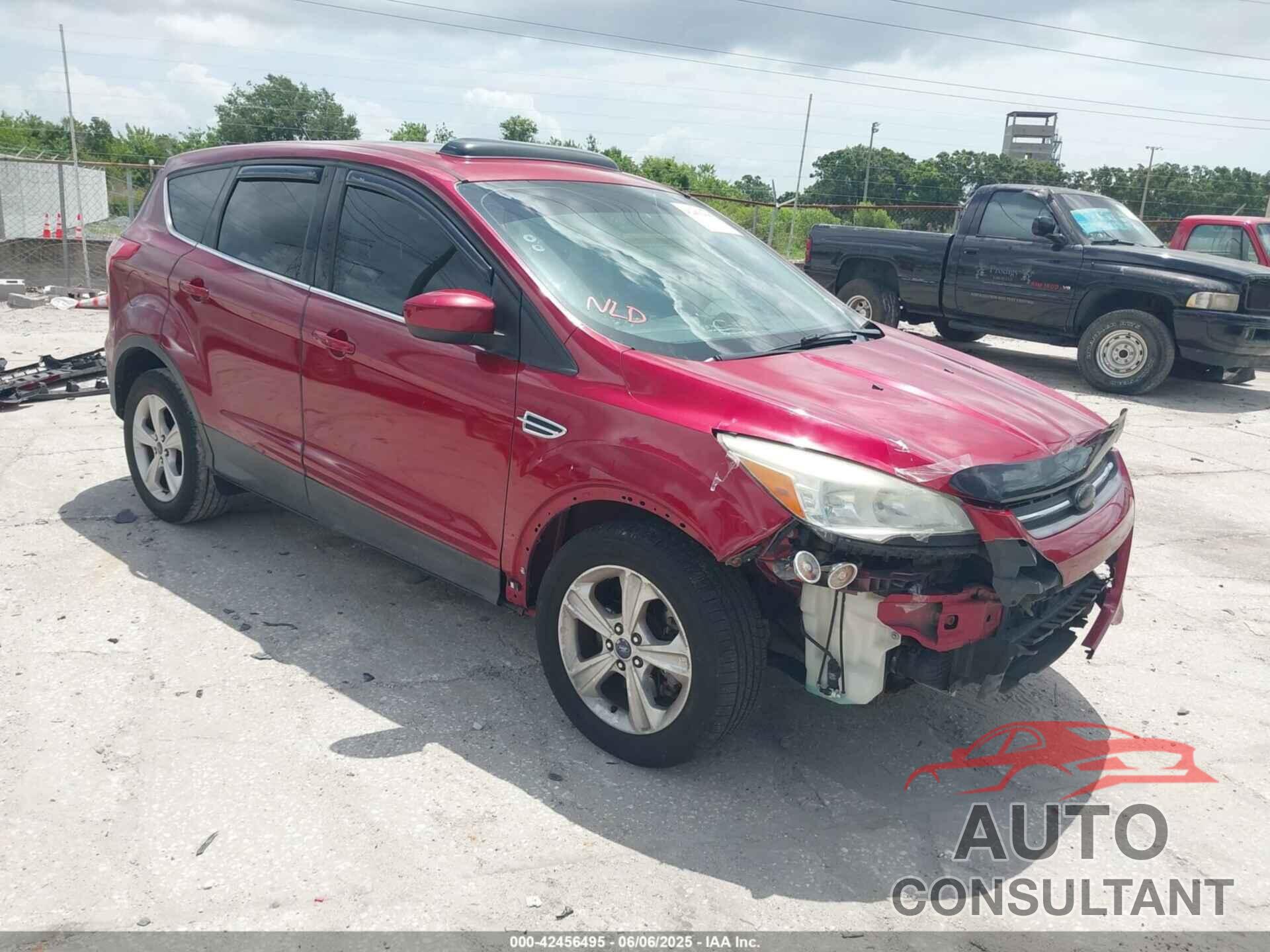 FORD ESCAPE 2014 - 1FMCU9G92EUA15170