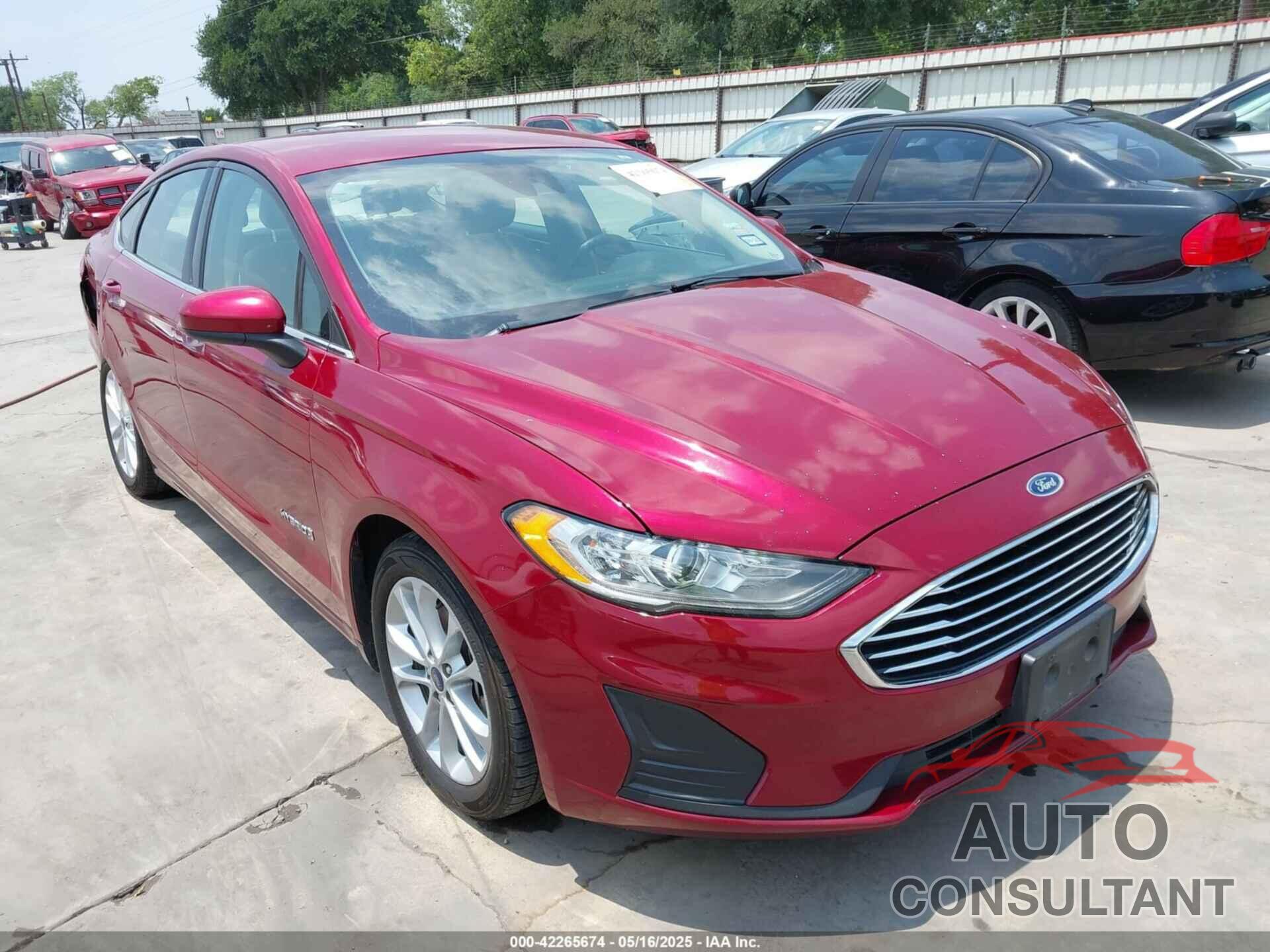 FORD FUSION HYBRID 2019 - 3FA6P0LU4KR226457