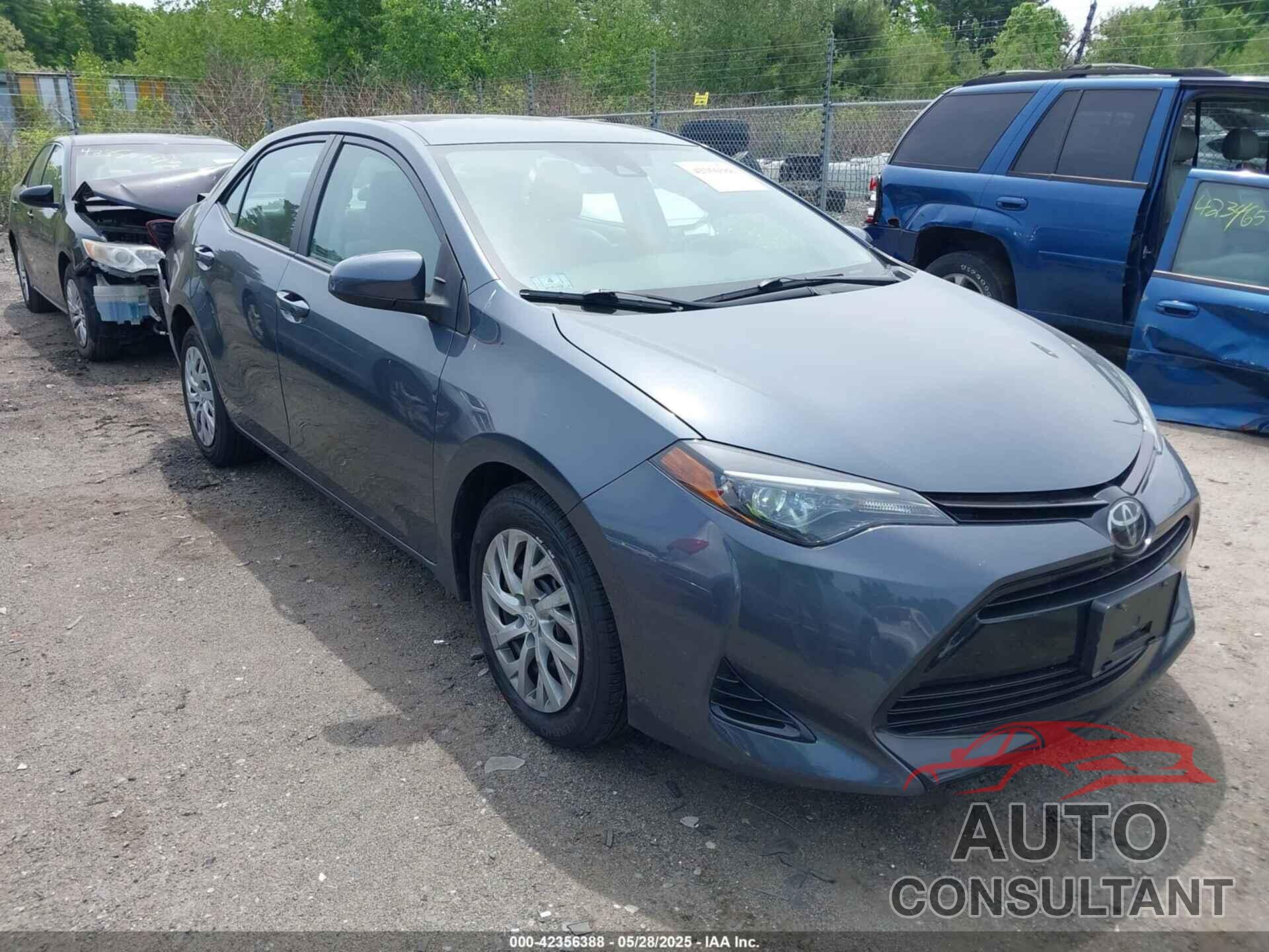 TOYOTA COROLLA 2018 - 2T1BURHE1JC065948