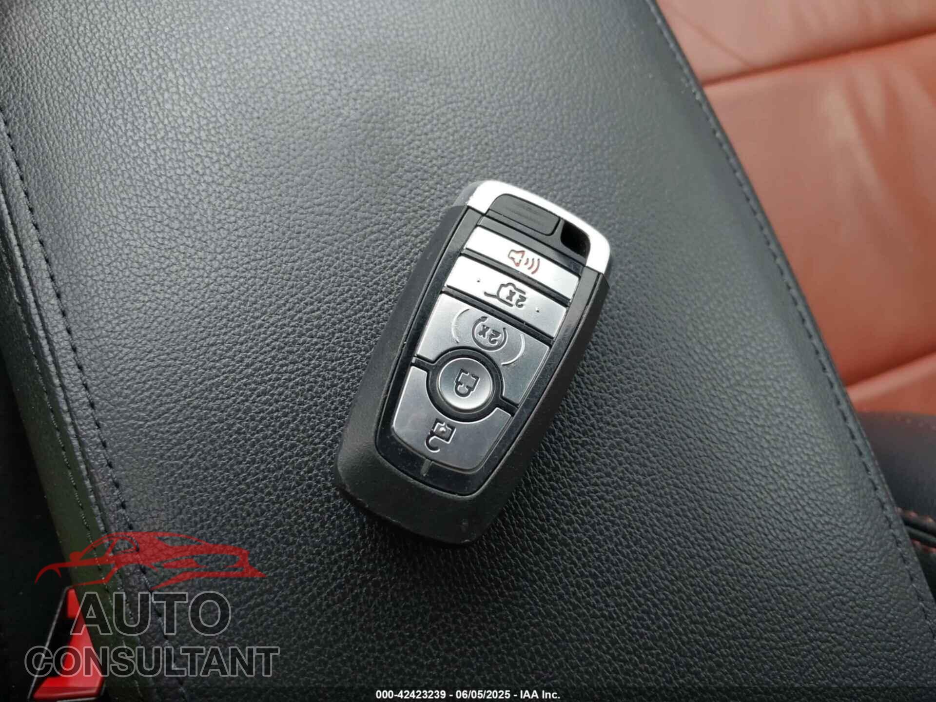 FORD EXPLORER 2019 - 1FM5K7D84KGB01752