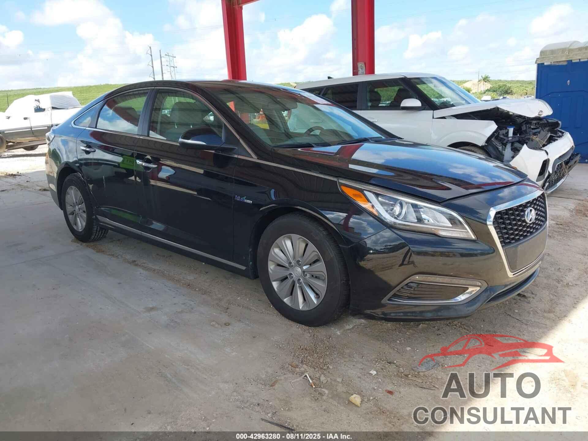 HYUNDAI SONATA HYBRID 2017 - KMHE24L1XHA044682