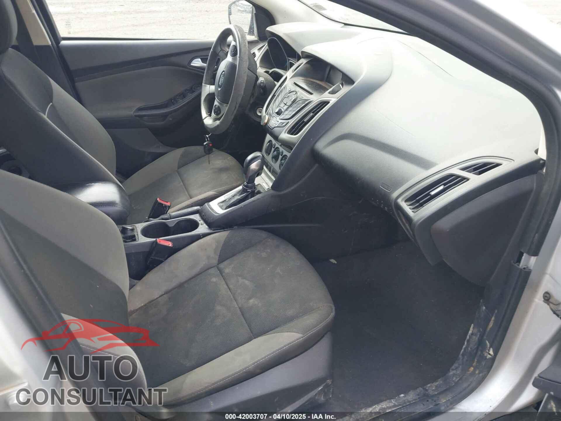 FORD FOCUS 2014 - 1FADP3K22EL313141