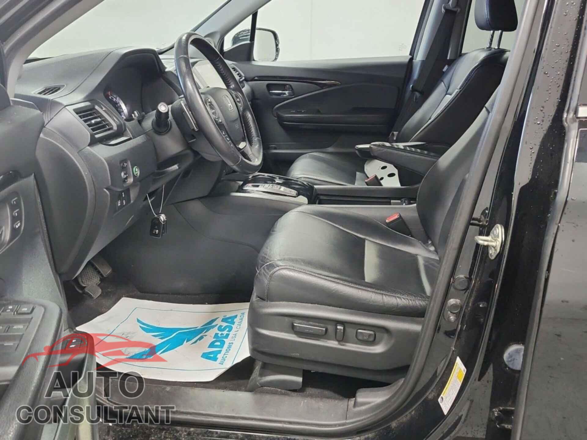 HONDA PILOT 2018 - 5FNYF6H96JB018397