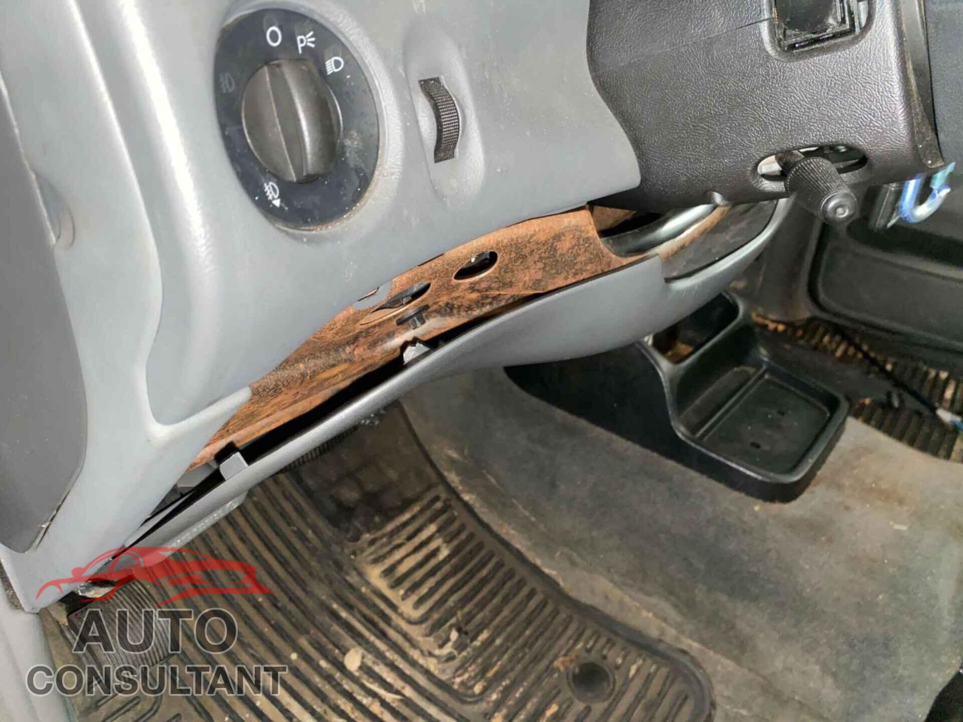 FORD RANGER 2011 - 1FTLR4FE8BPB04761