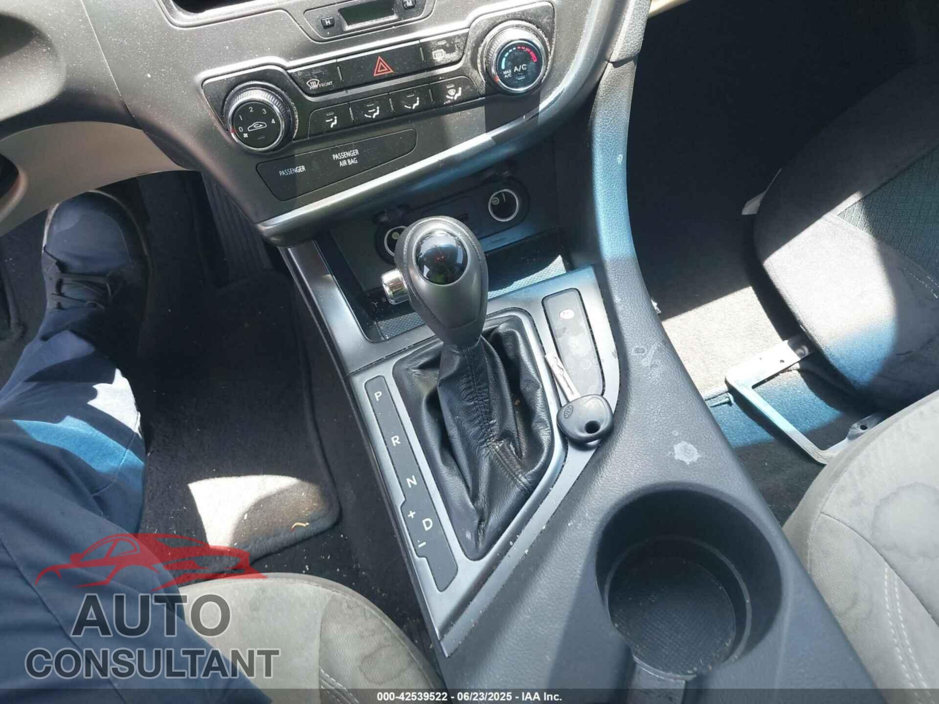 KIA OPTIMA 2012 - KNAGM4A76C5273261