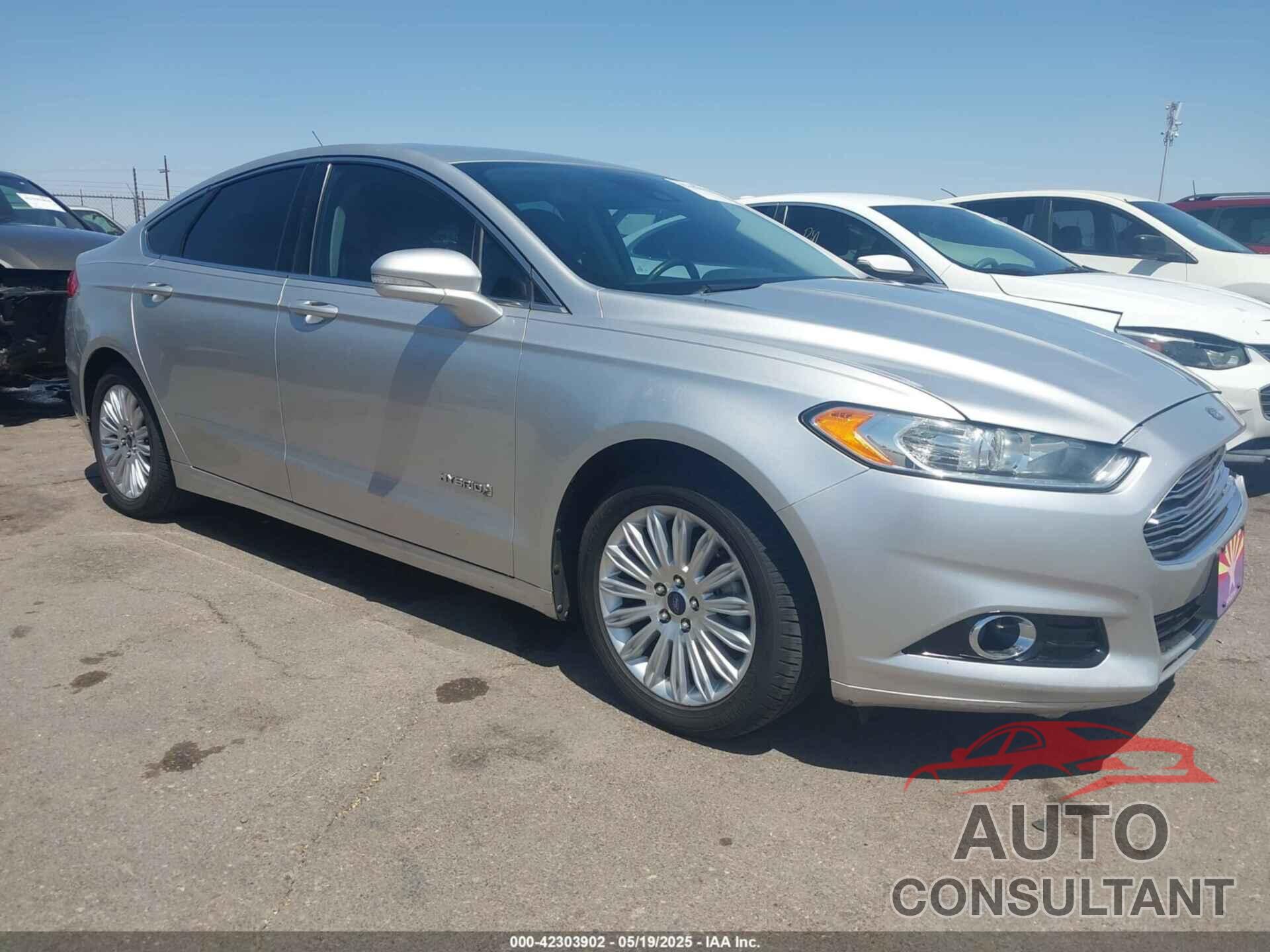 FORD FUSION HYBRID 2013 - 3FA6P0LU8DR325513