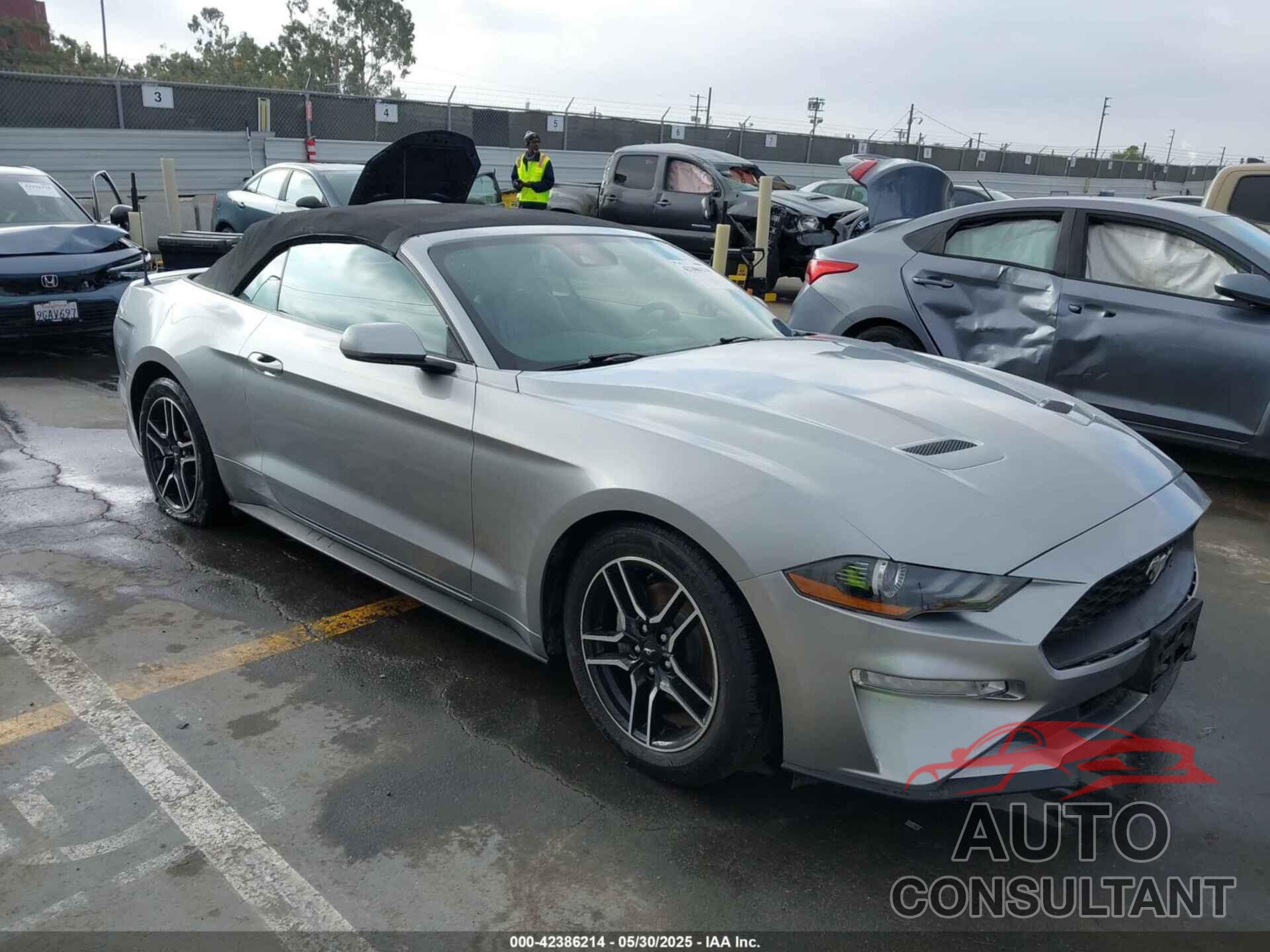 FORD MUSTANG 2021 - 1FATP8UH7M5115605