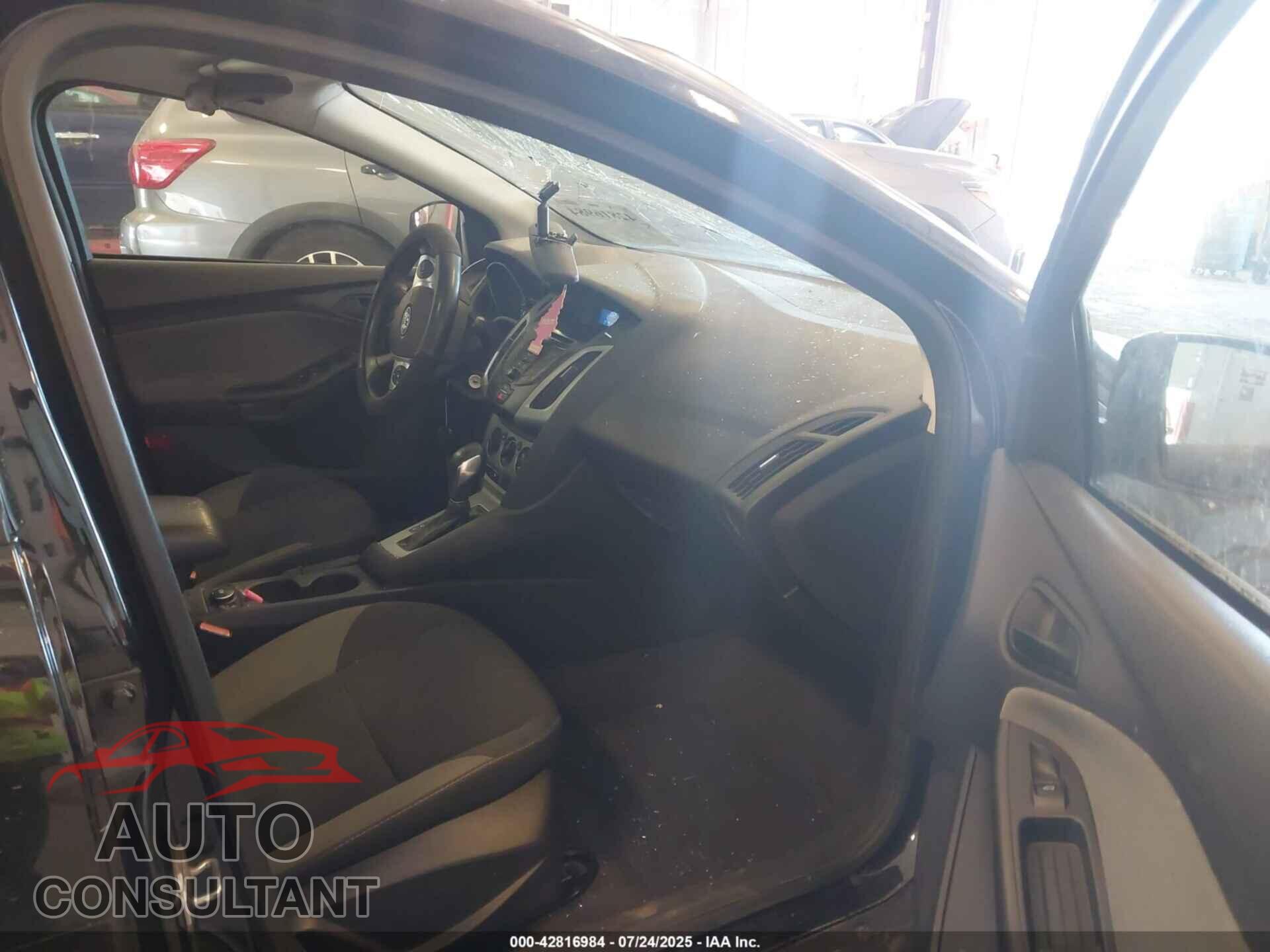 FORD FOCUS 2012 - 1FAHP3F27CL261997