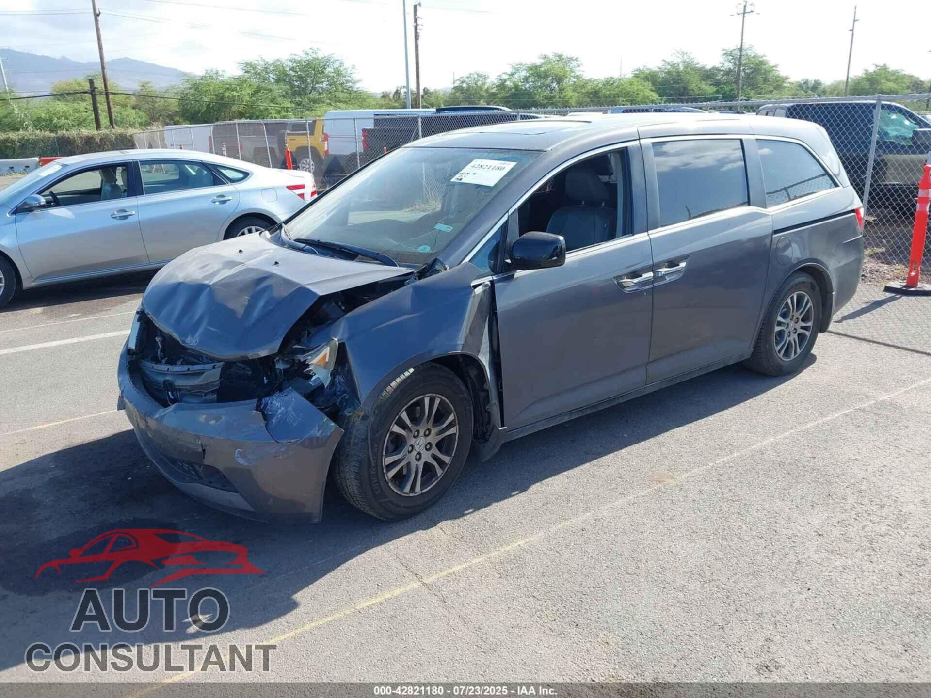 HONDA ODYSSEY 2013 - 5FNRL5H68DB088534