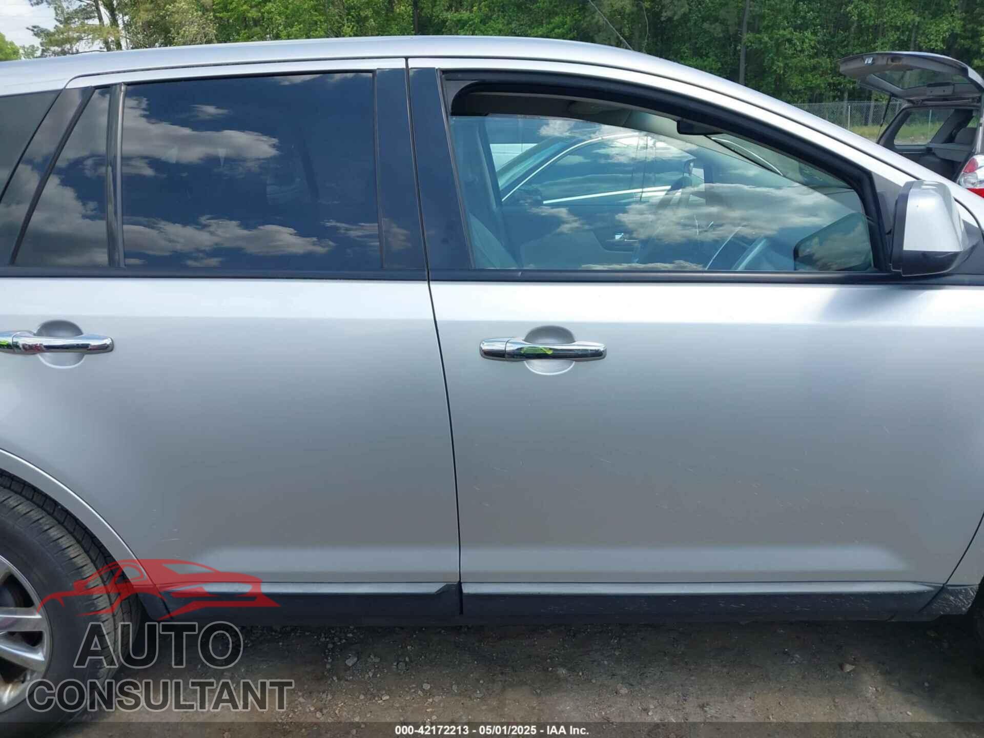 FORD EDGE 2011 - 2FMDK3JC6BBA04699