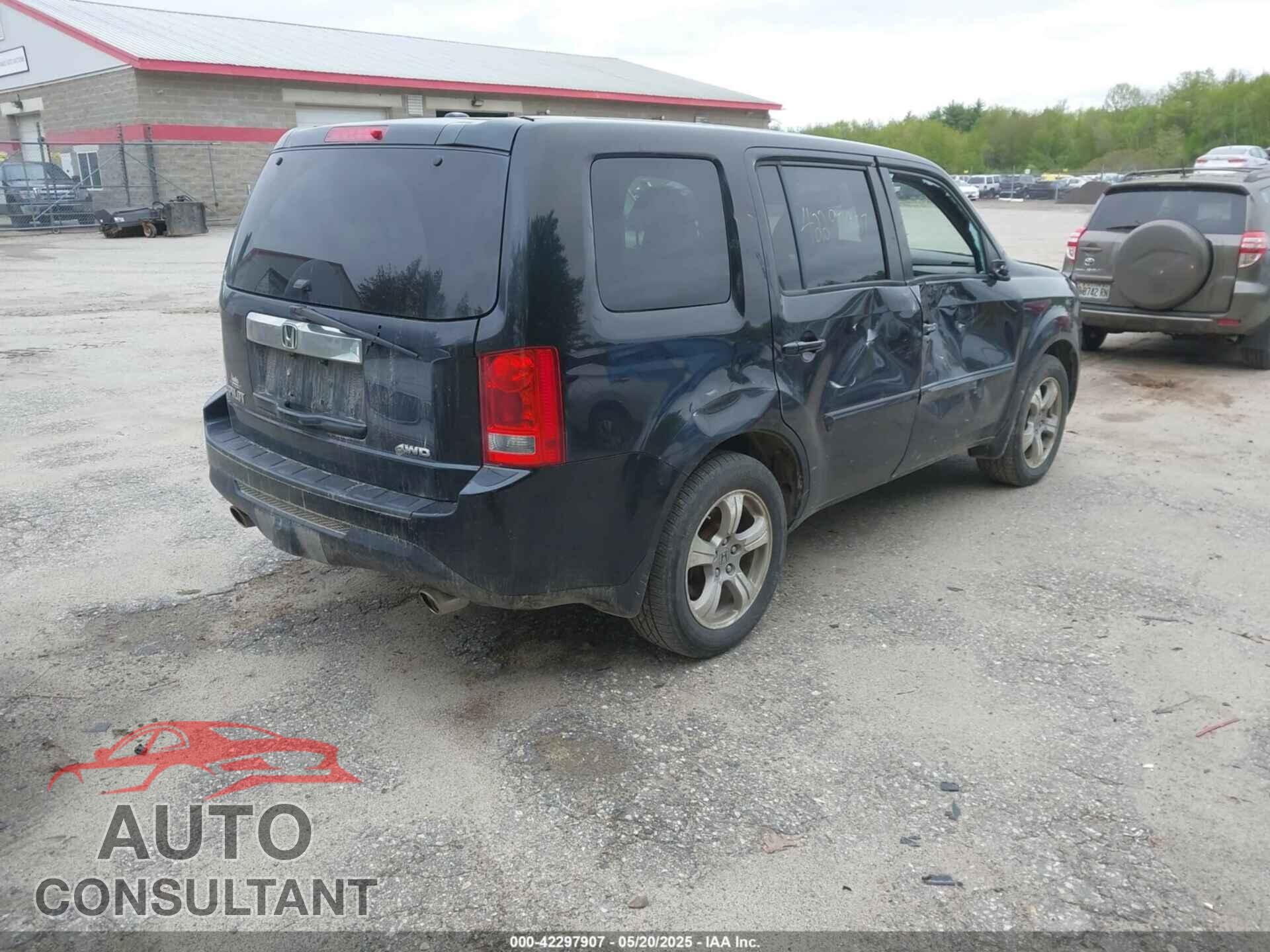 HONDA PILOT 2013 - 5FNYF4H61DB004406