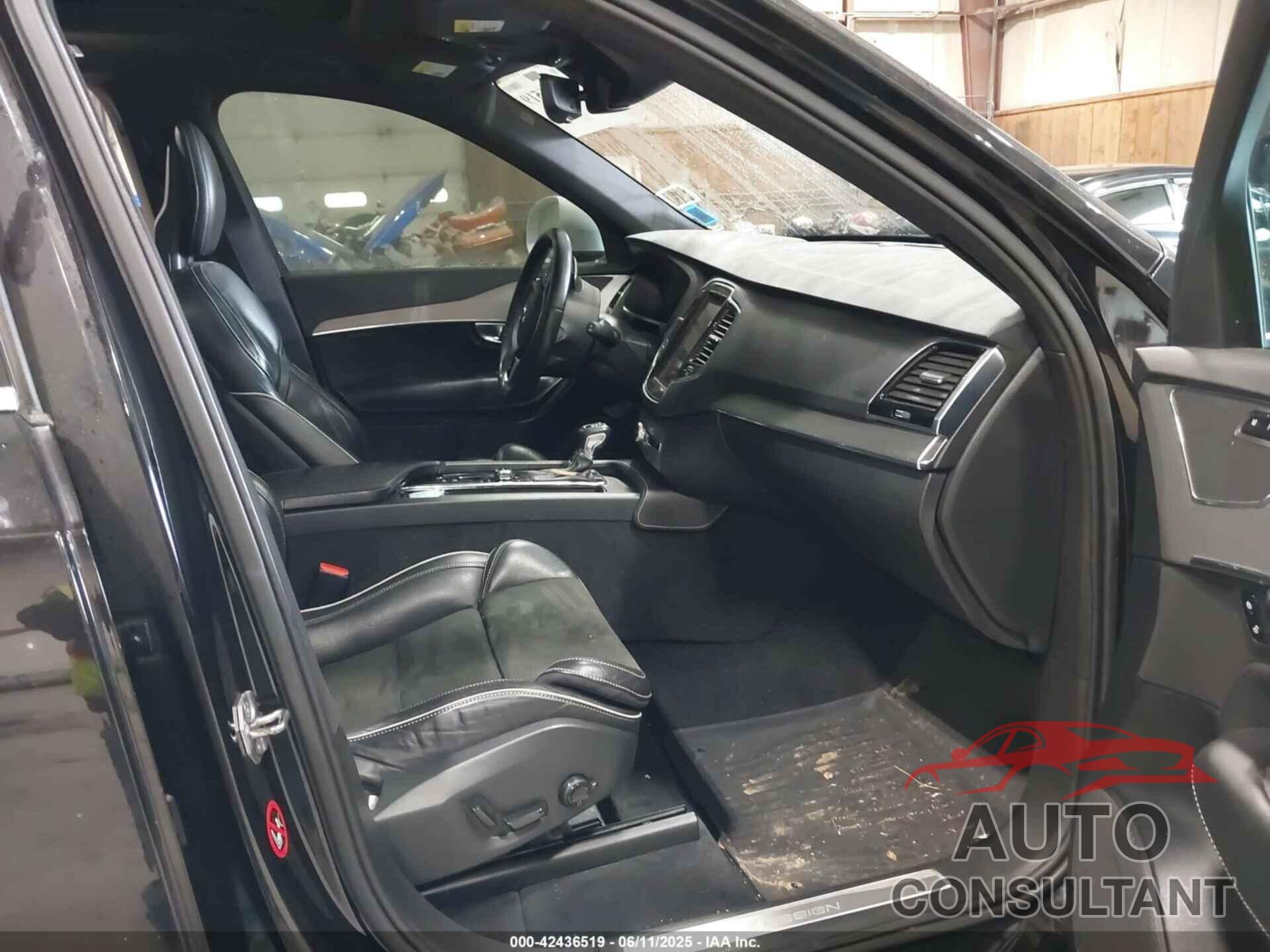 VOLVO XC90 2017 - YV4102KM6H1156529