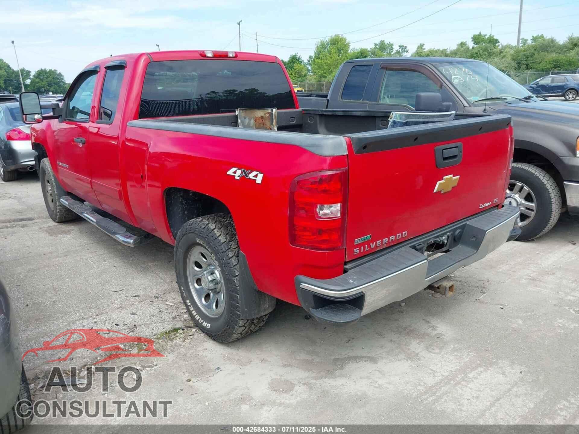 CHEVROLET SILVERADO 1500 2012 - 1GCRKREA9CZ117700