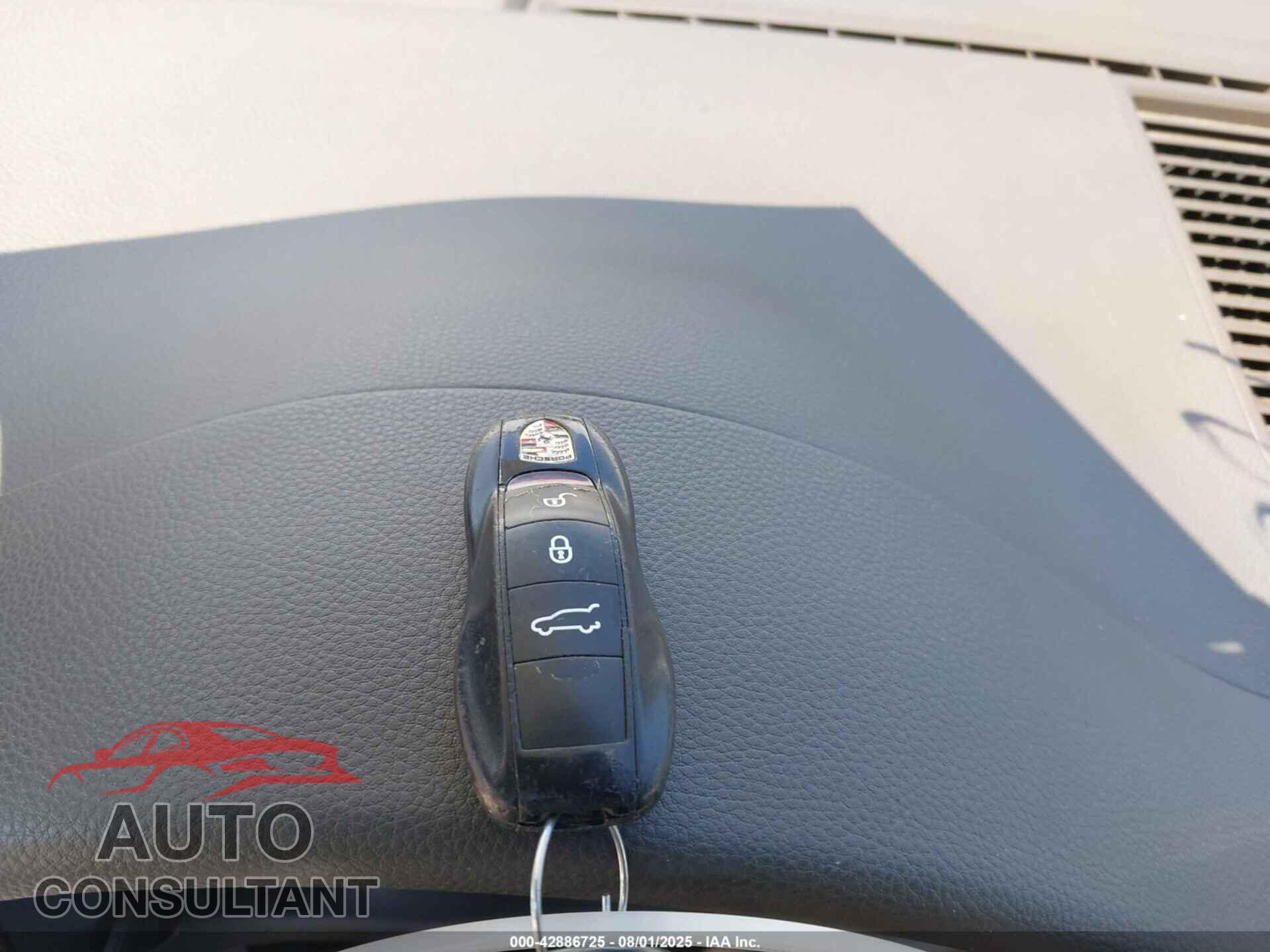 PORSCHE MACAN 2015 - WP1AB2A5XFLB42172