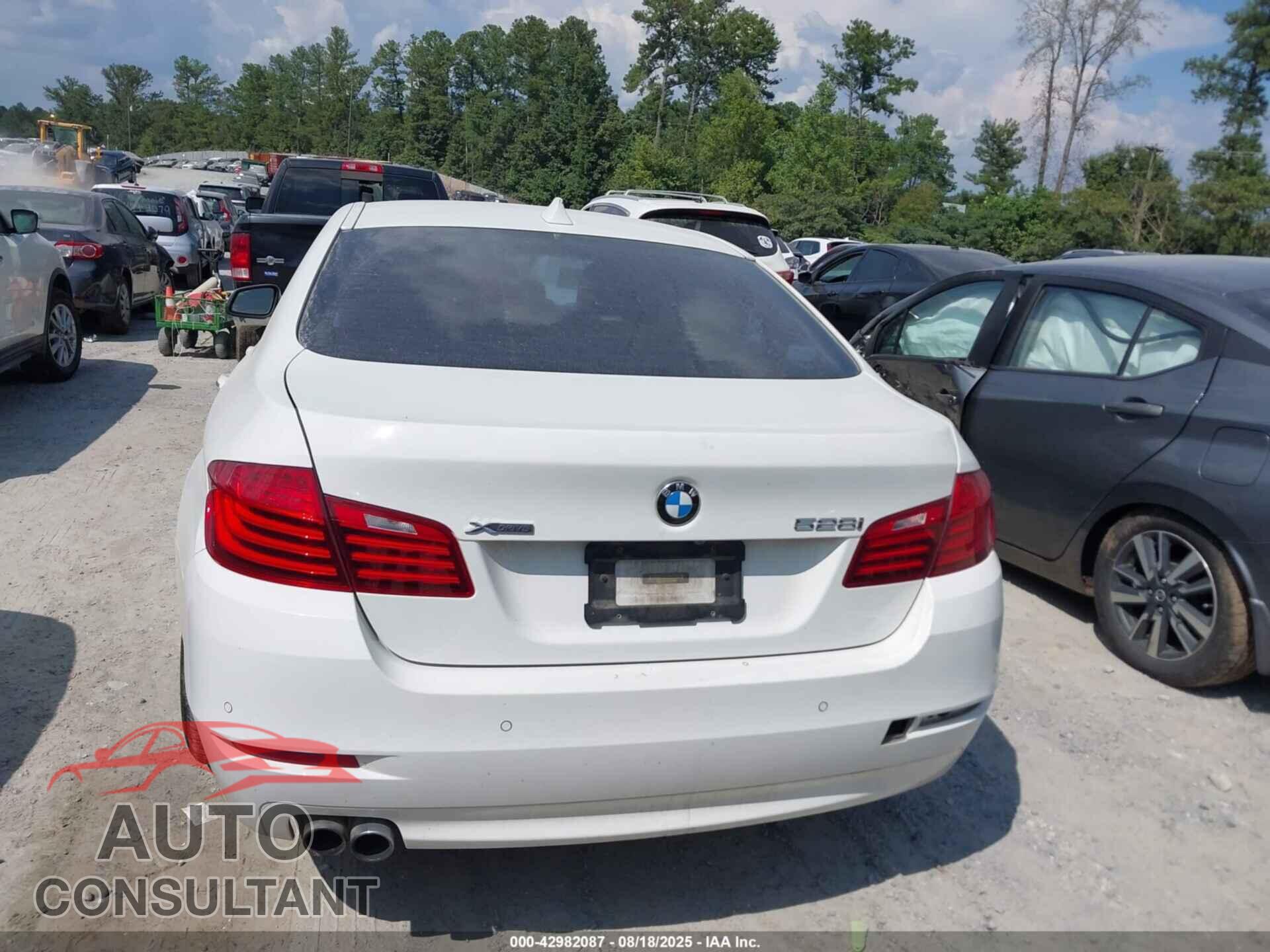BMW 528I 2014 - WBA5A7C57ED616892
