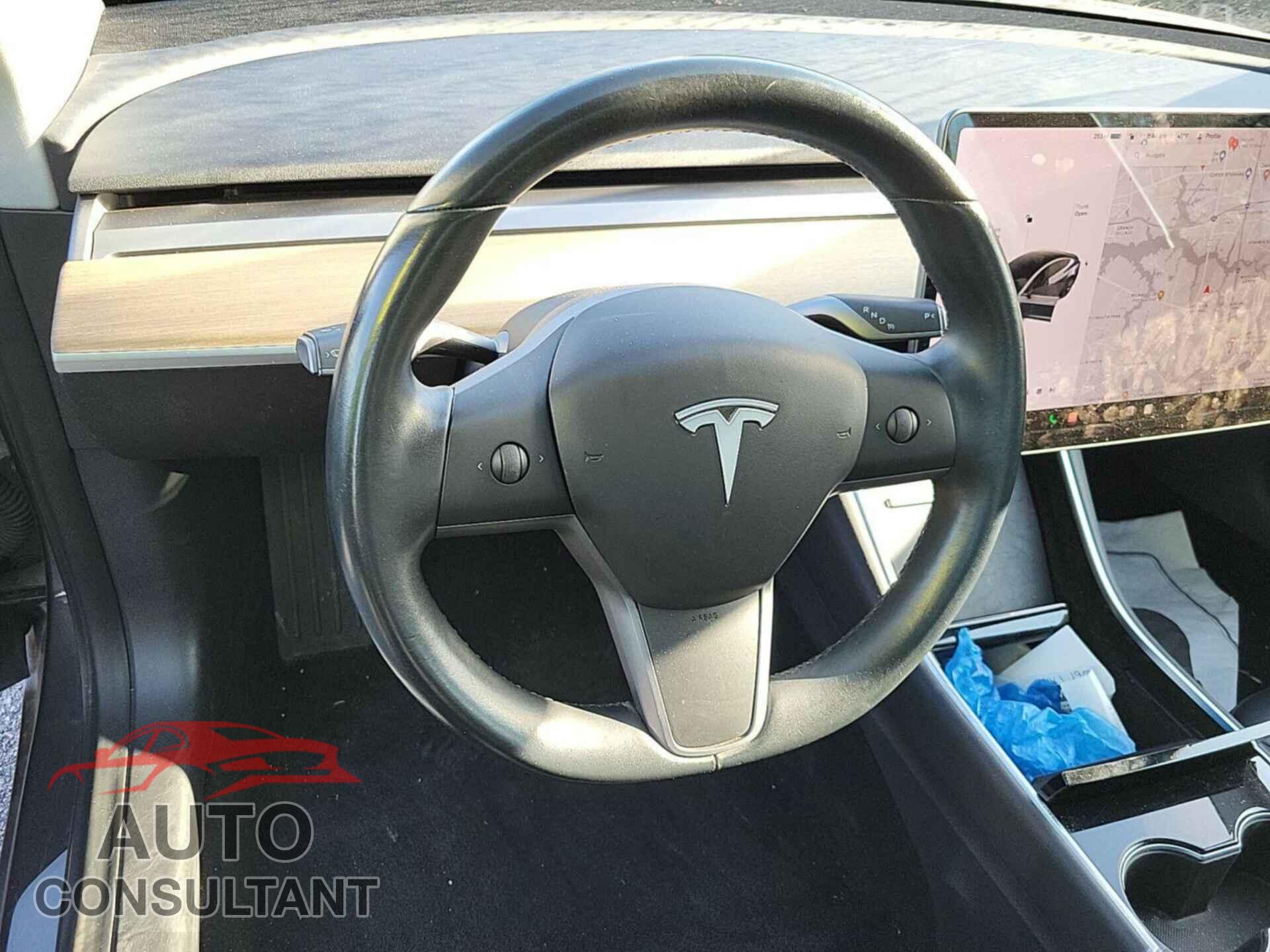 TESLA MODEL 3 2019 - 5YJ3E1EB4KF191828
