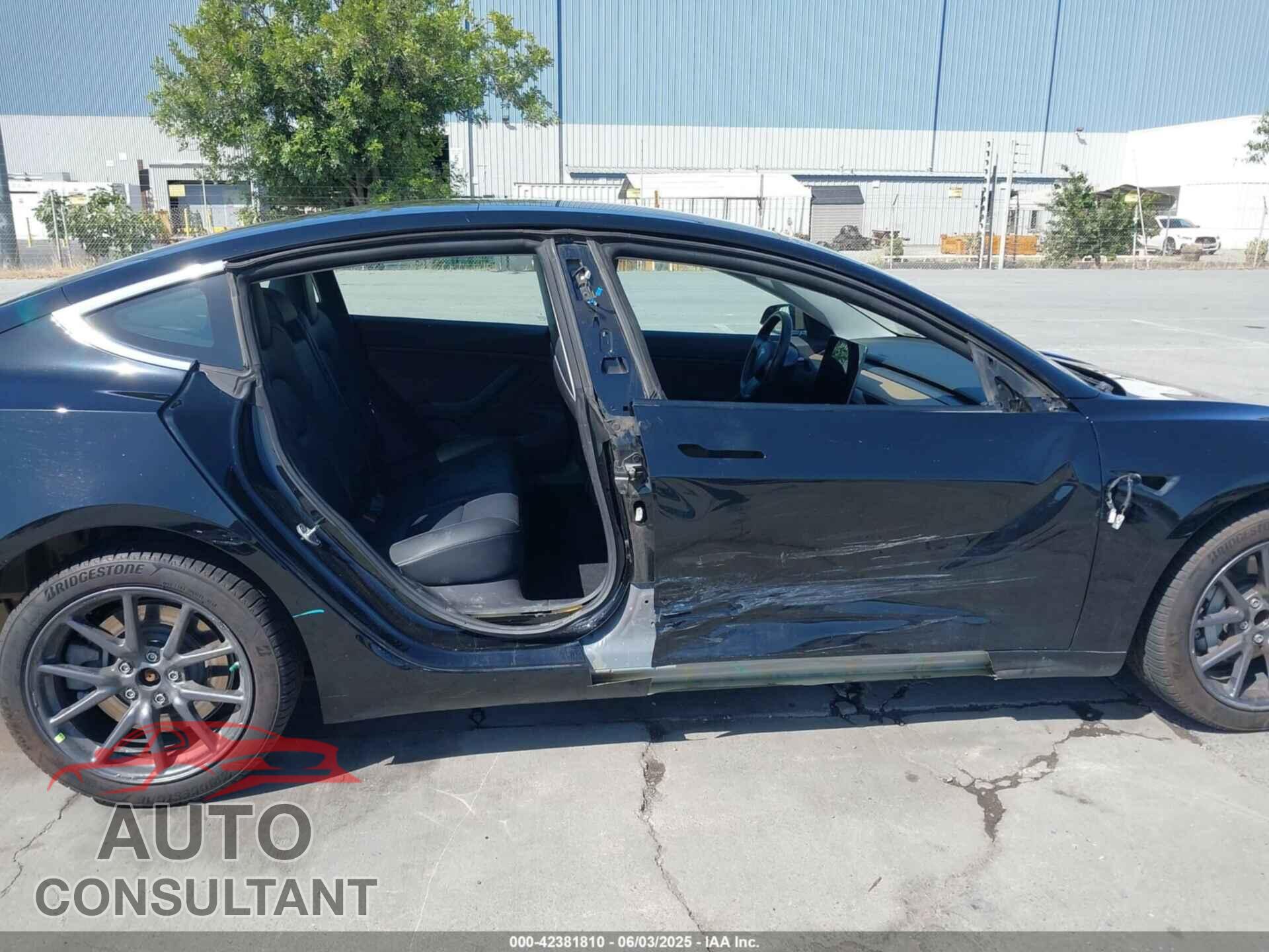 TESLA MODEL 3 2019 - 5YJ3E1EA7KF298184