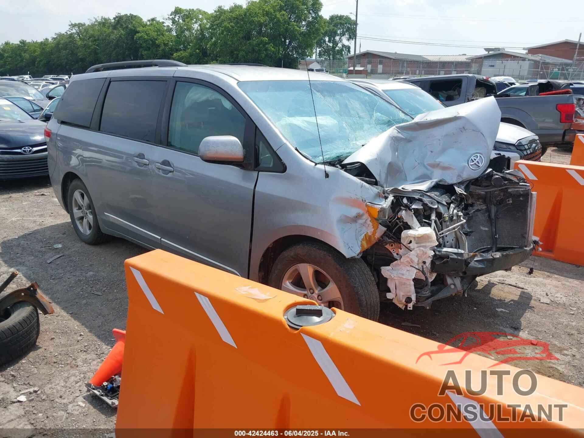 TOYOTA SIENNA 2012 - 5TDKK3DC8CS245266