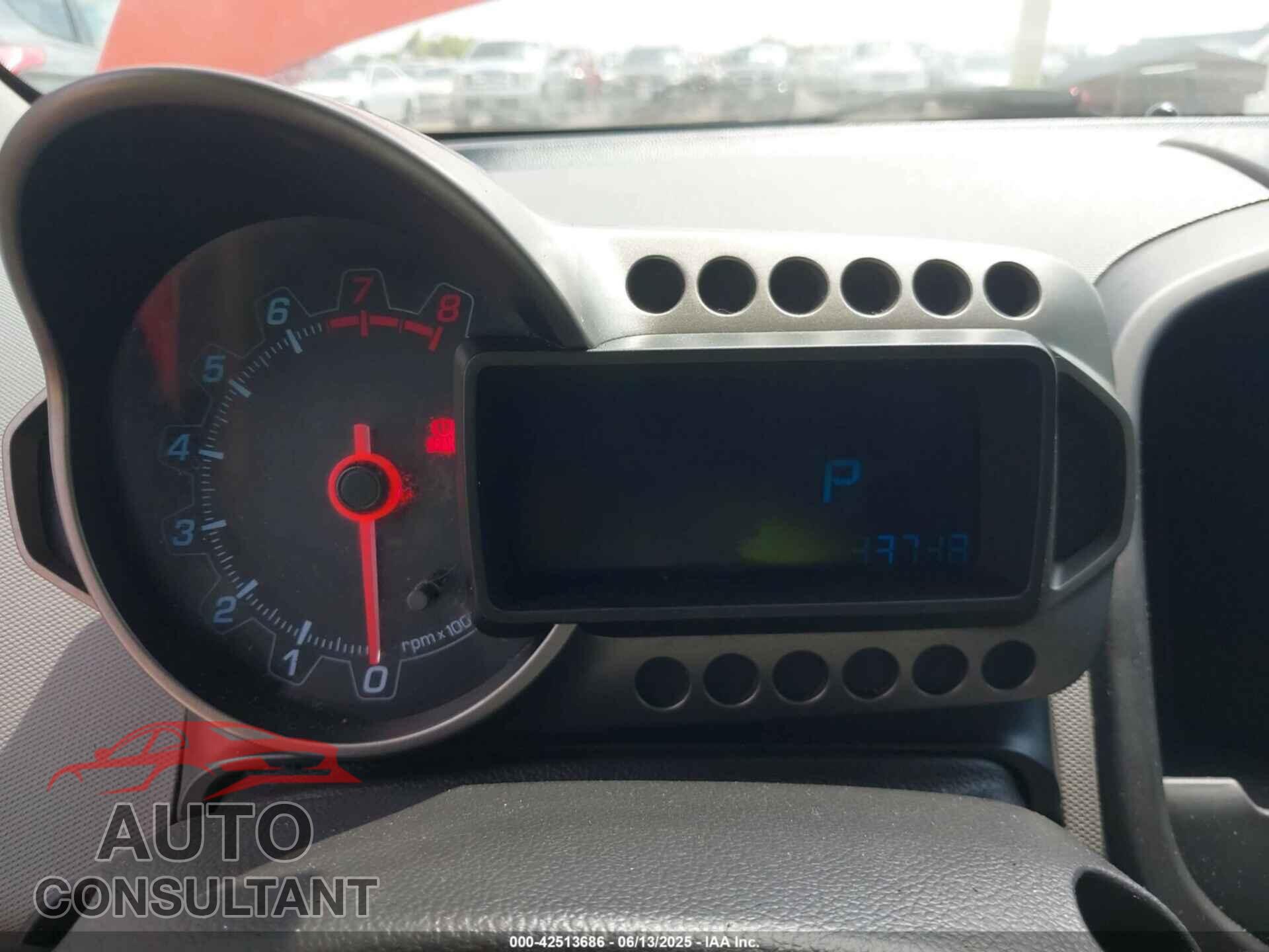 CHEVROLET SONIC 2012 - 1G1JA6SH3C4116855