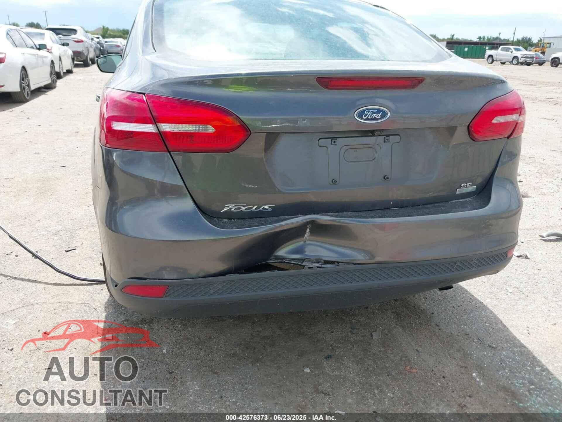 FORD FOCUS 2017 - 1FADP3FE4HL256952