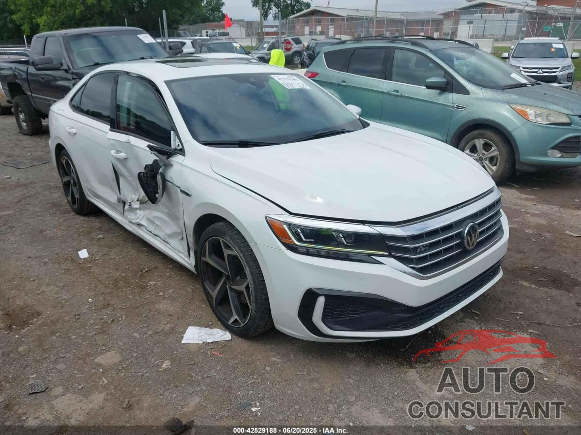 VOLKSWAGEN PASSAT 2020 - 1VWMA7A33LC003295