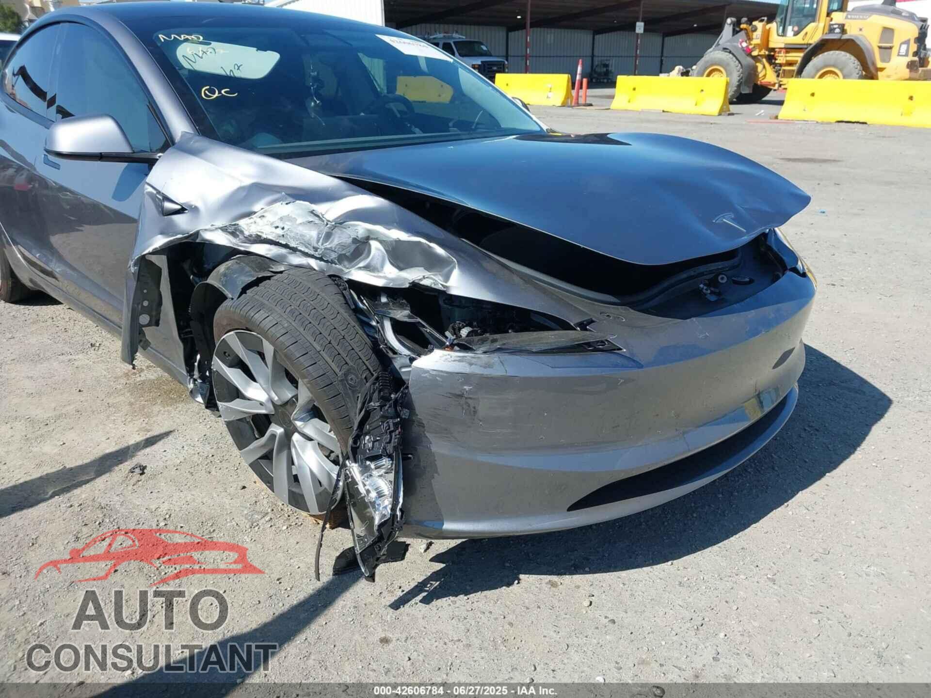 TESLA MODEL 3 2024 - 5YJ3E1EB1RF864830
