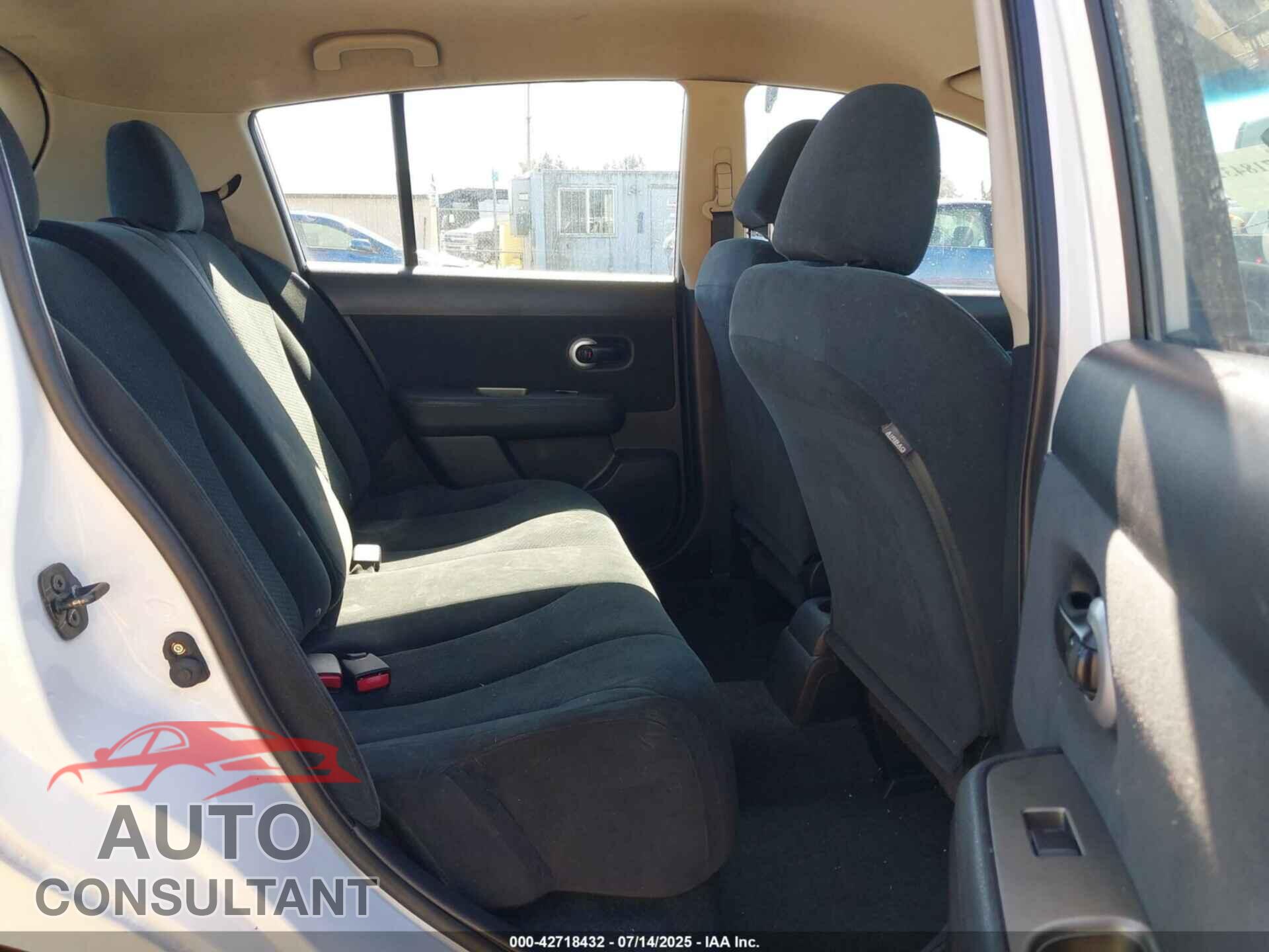 NISSAN VERSA 2011 - 3N1BC1CPXBL358570