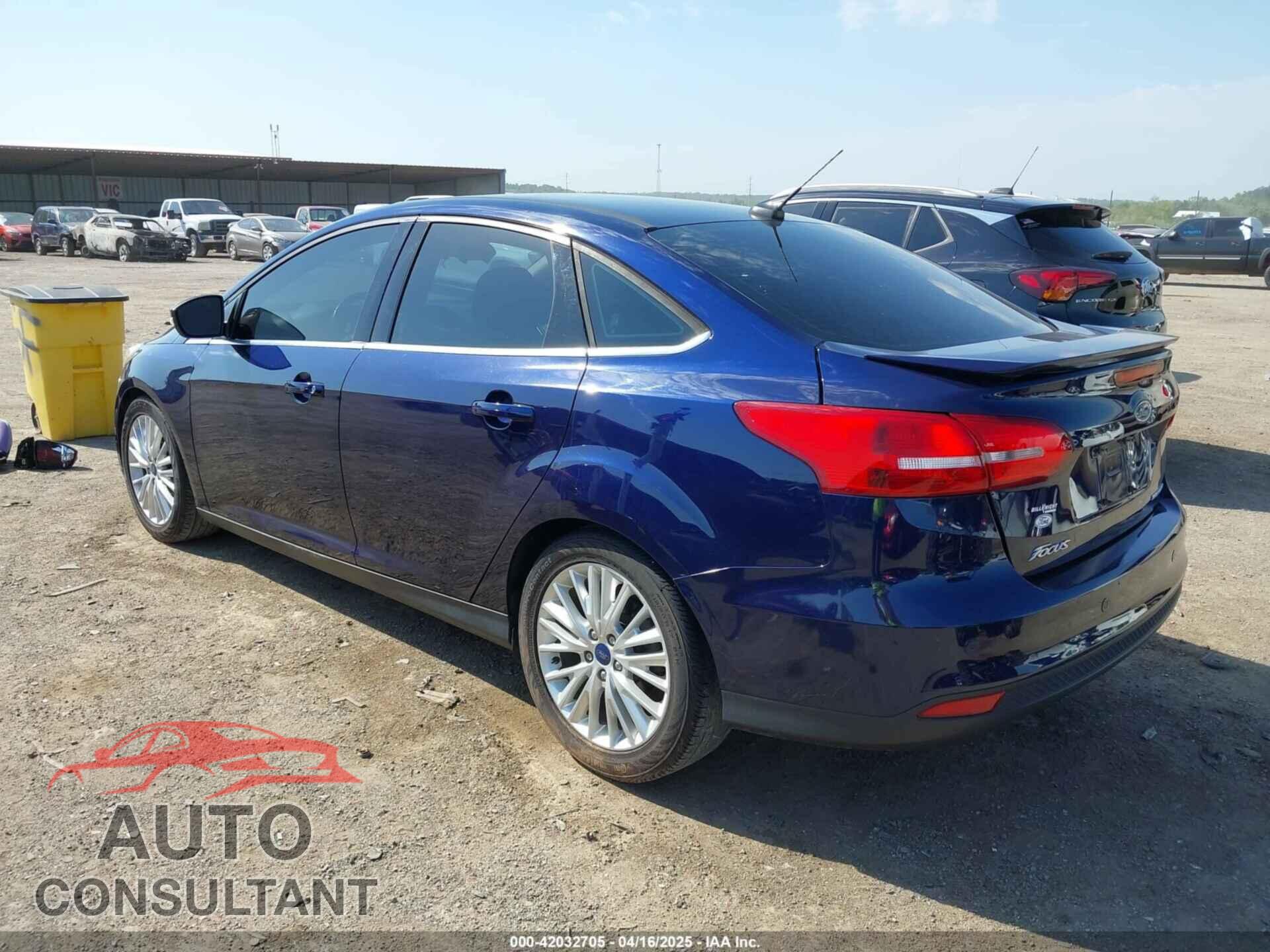FORD FOCUS 2017 - 1FADP3J29HL204892