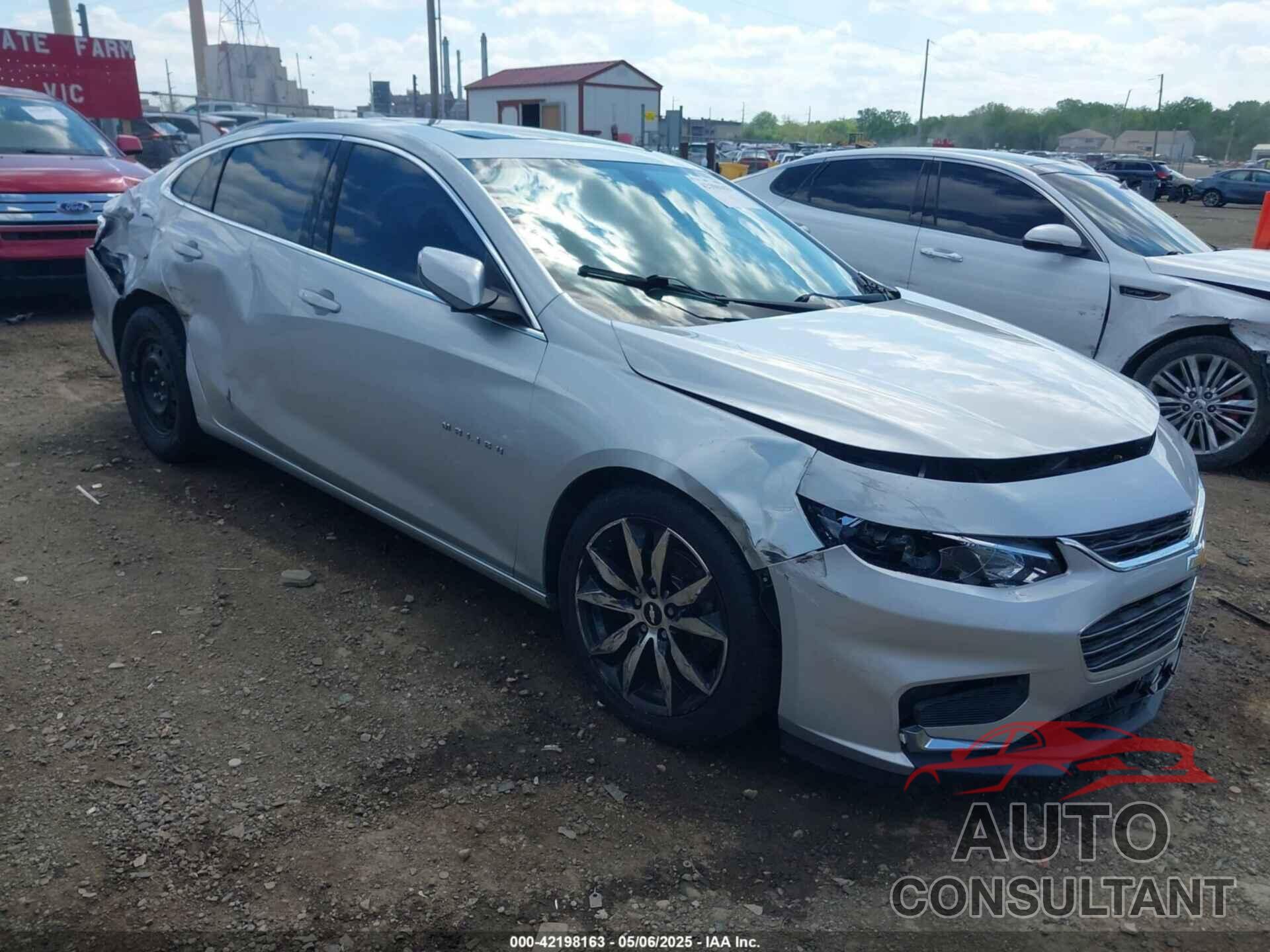 CHEVROLET MALIBU 2017 - 1G1ZE5ST5HF100920