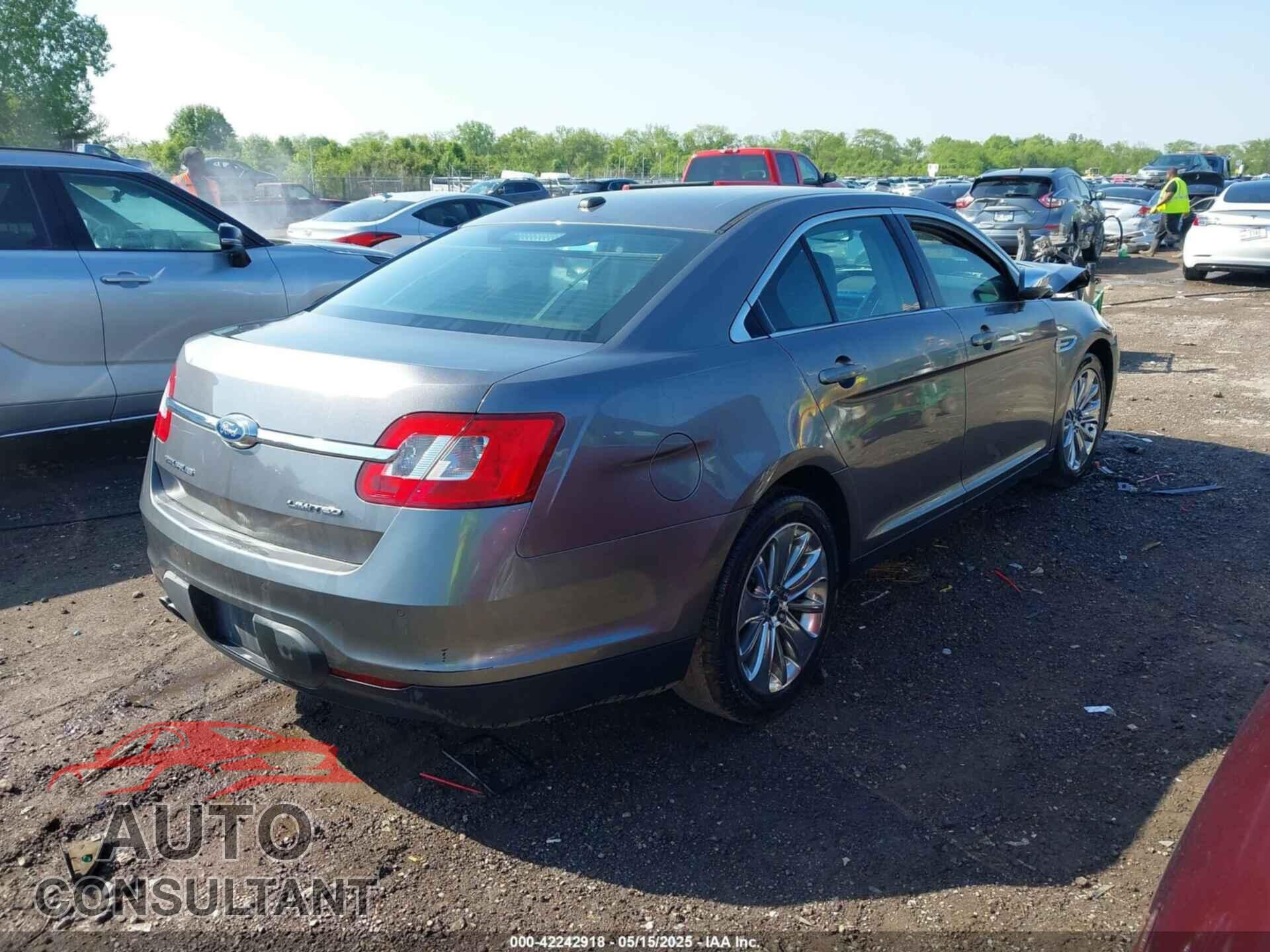 FORD TAURUS 2011 - 1FAHP2FW5BG129129