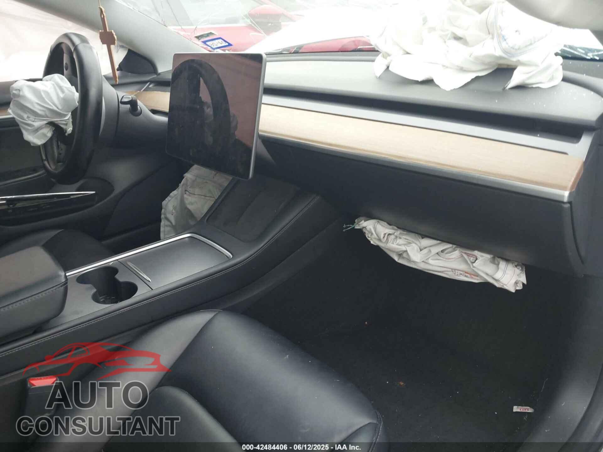 TESLA MODEL 3 2021 - 5YJ3E1EA3MF090368