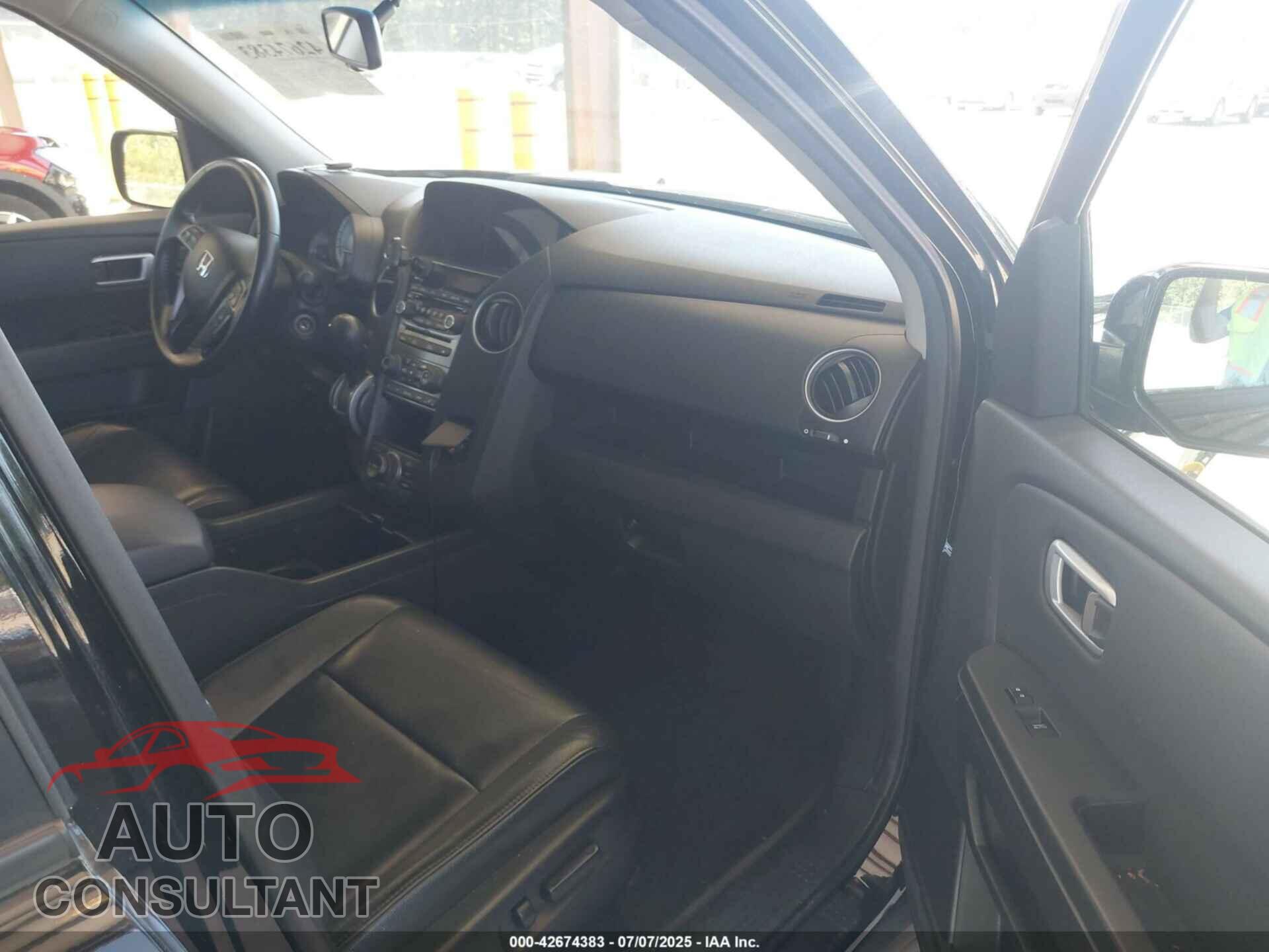 HONDA PILOT 2012 - 5FNYF4H99CB075099