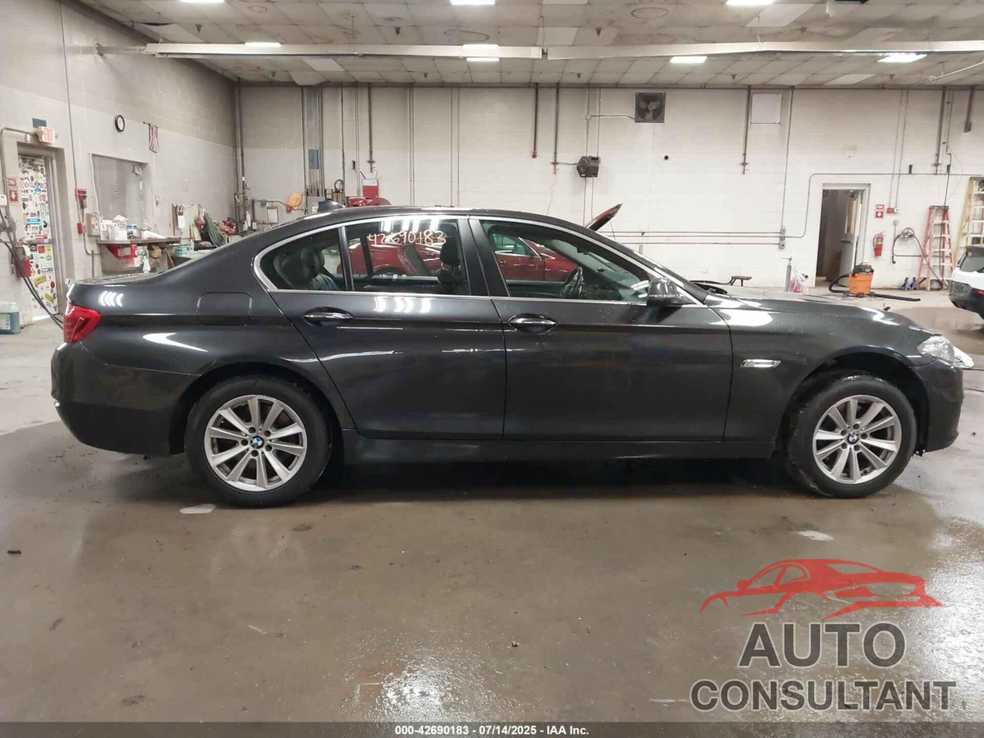 BMW 528I 2016 - WBA5A7C57GG147949