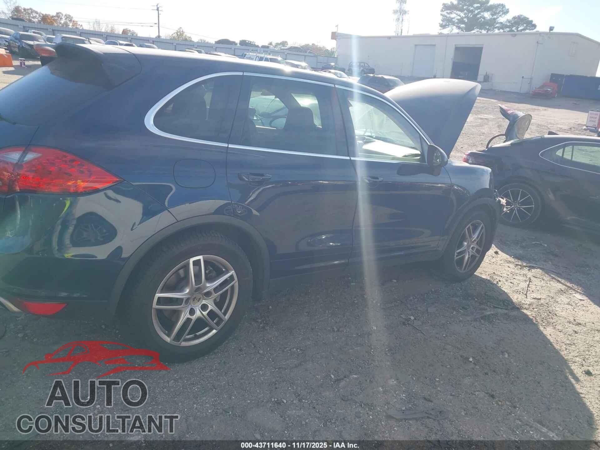 PORSCHE CAYENNE 2012 - WP1AA2A25CLA05080