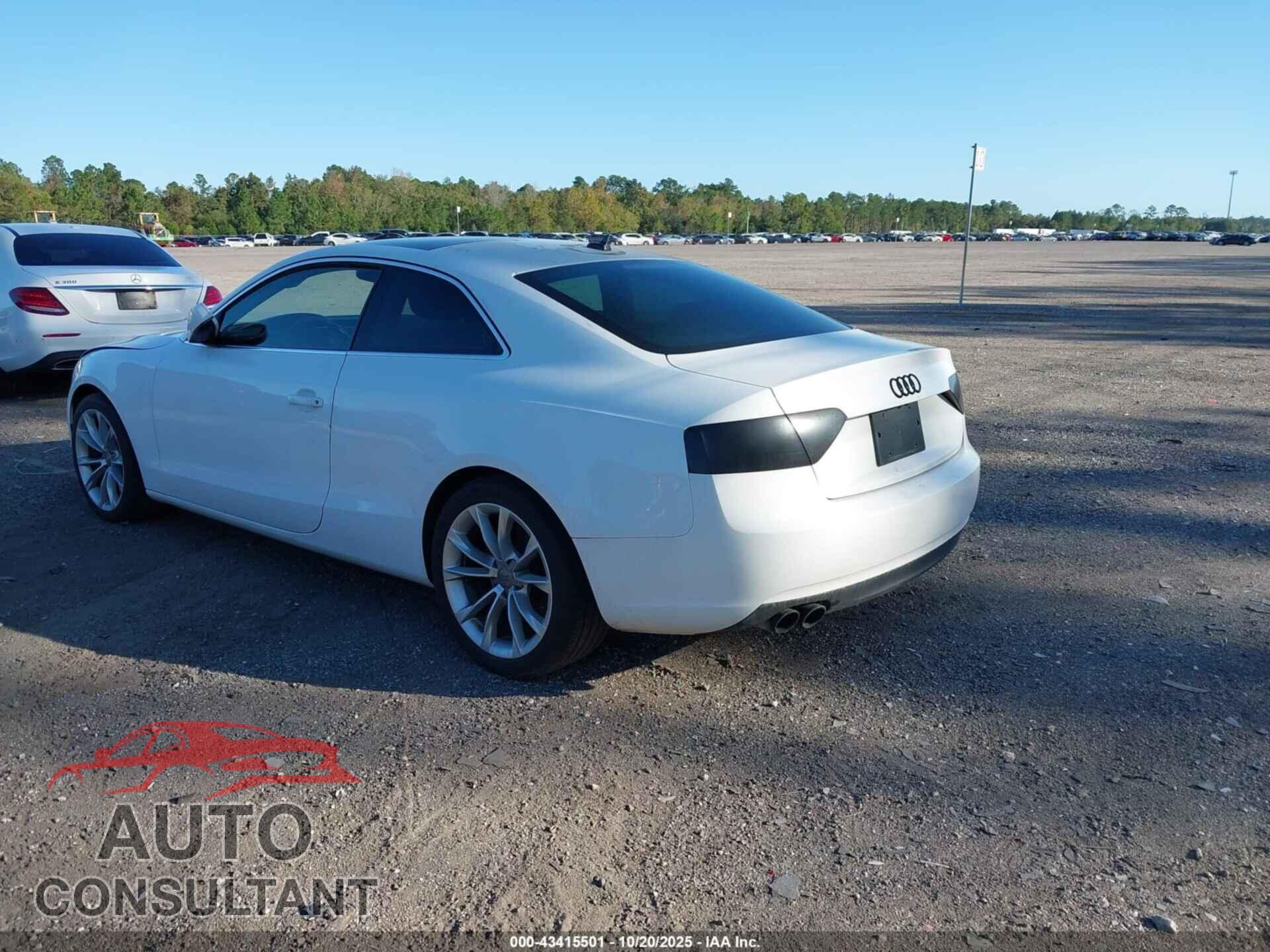AUDI A5 2013 - WAULFAFR5DA005943