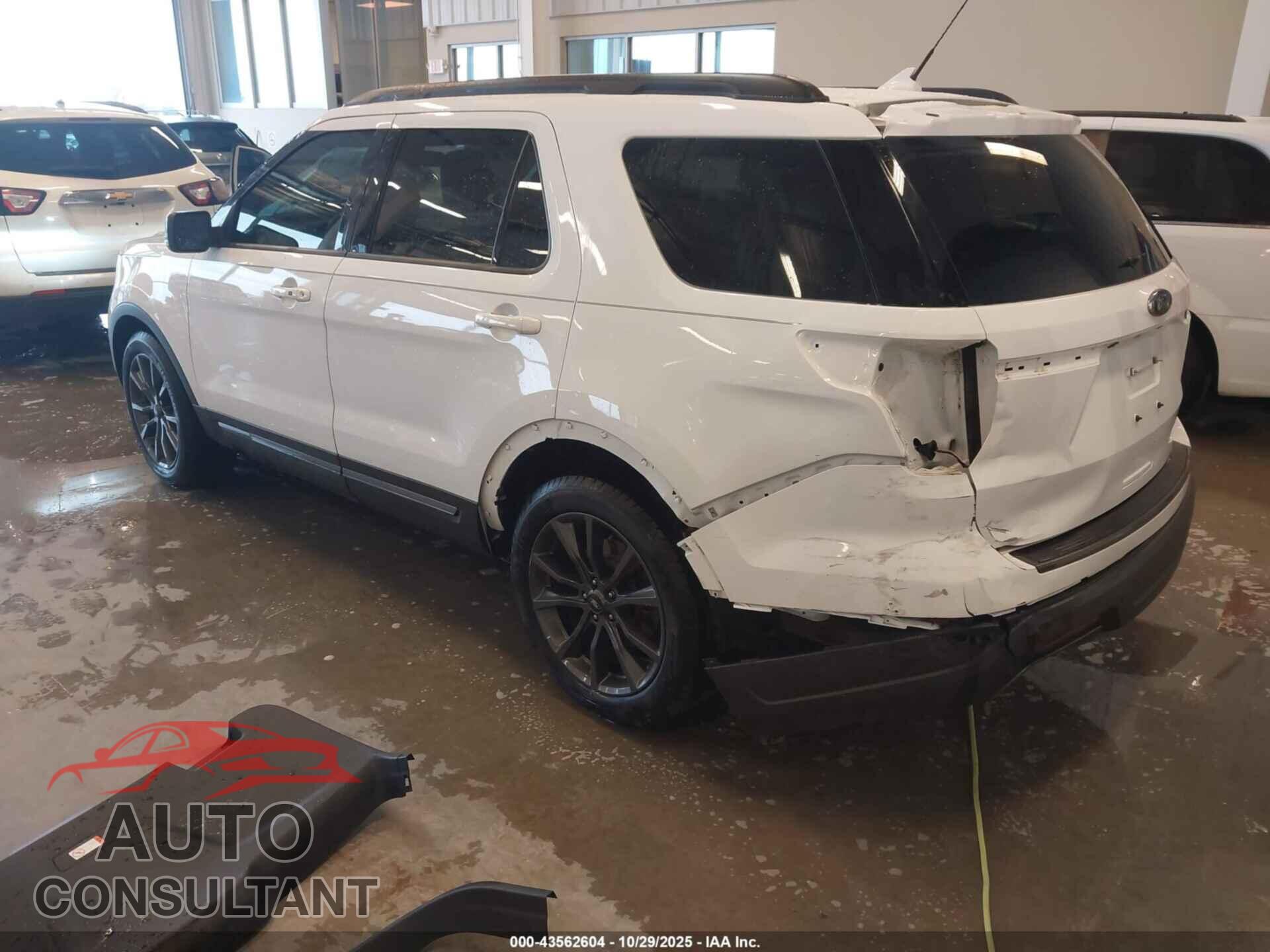 FORD EXPLORER 2018 - 1FM5K7D87JGB78632
