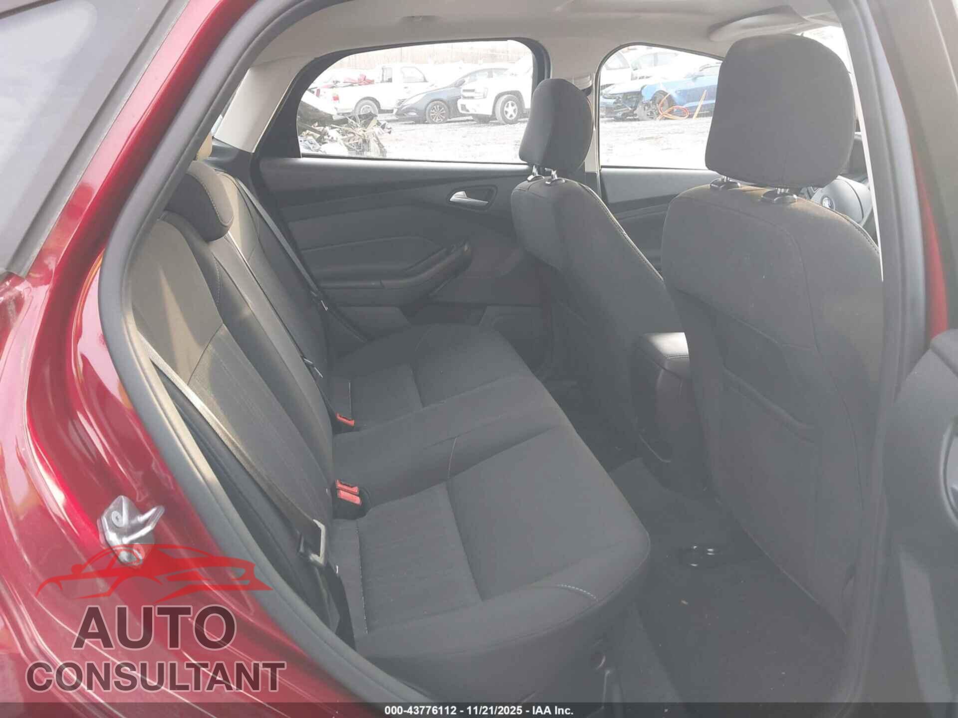 FORD FOCUS 2016 - 1FADP3FE4GL401325