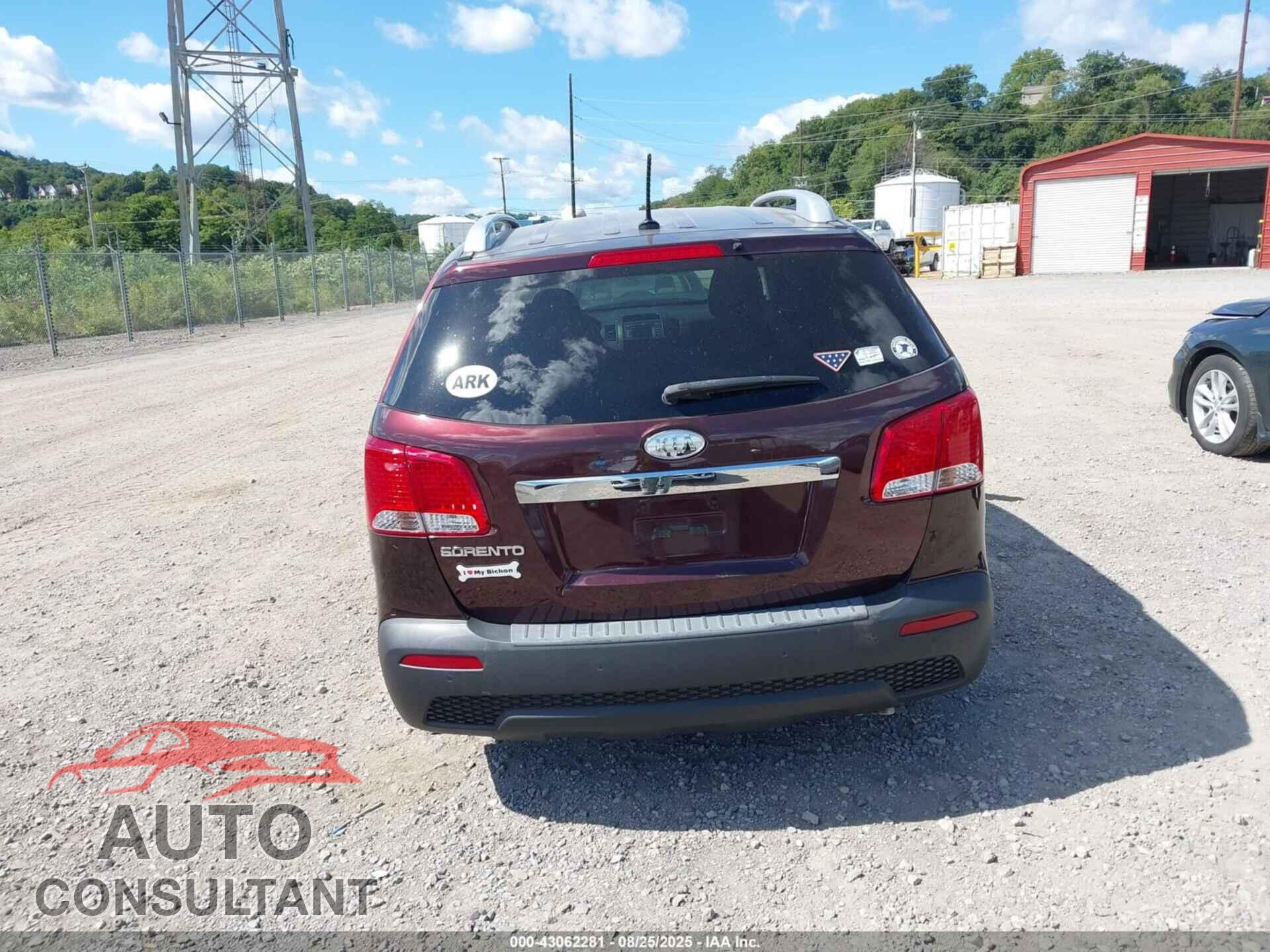 KIA SORENTO 2013 - 5XYKTCA68DG344549